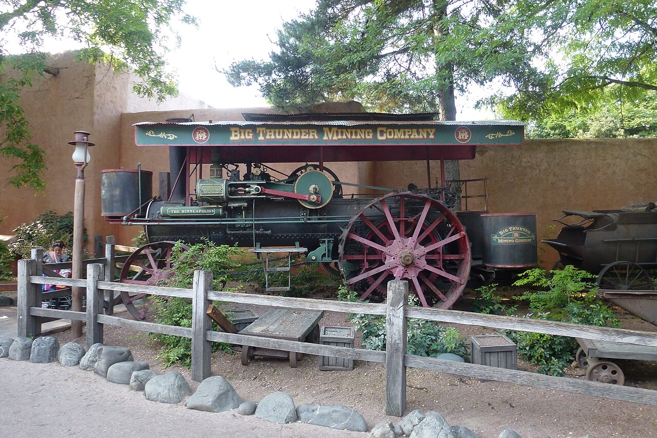 Big Thunder Mining Company steam engine at Disneyland Paris