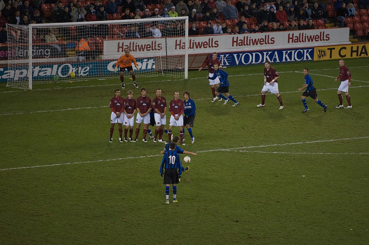 Sheffield FC face Internazionale at Bramall Lane in the club's 150th anniversary match, September 2007