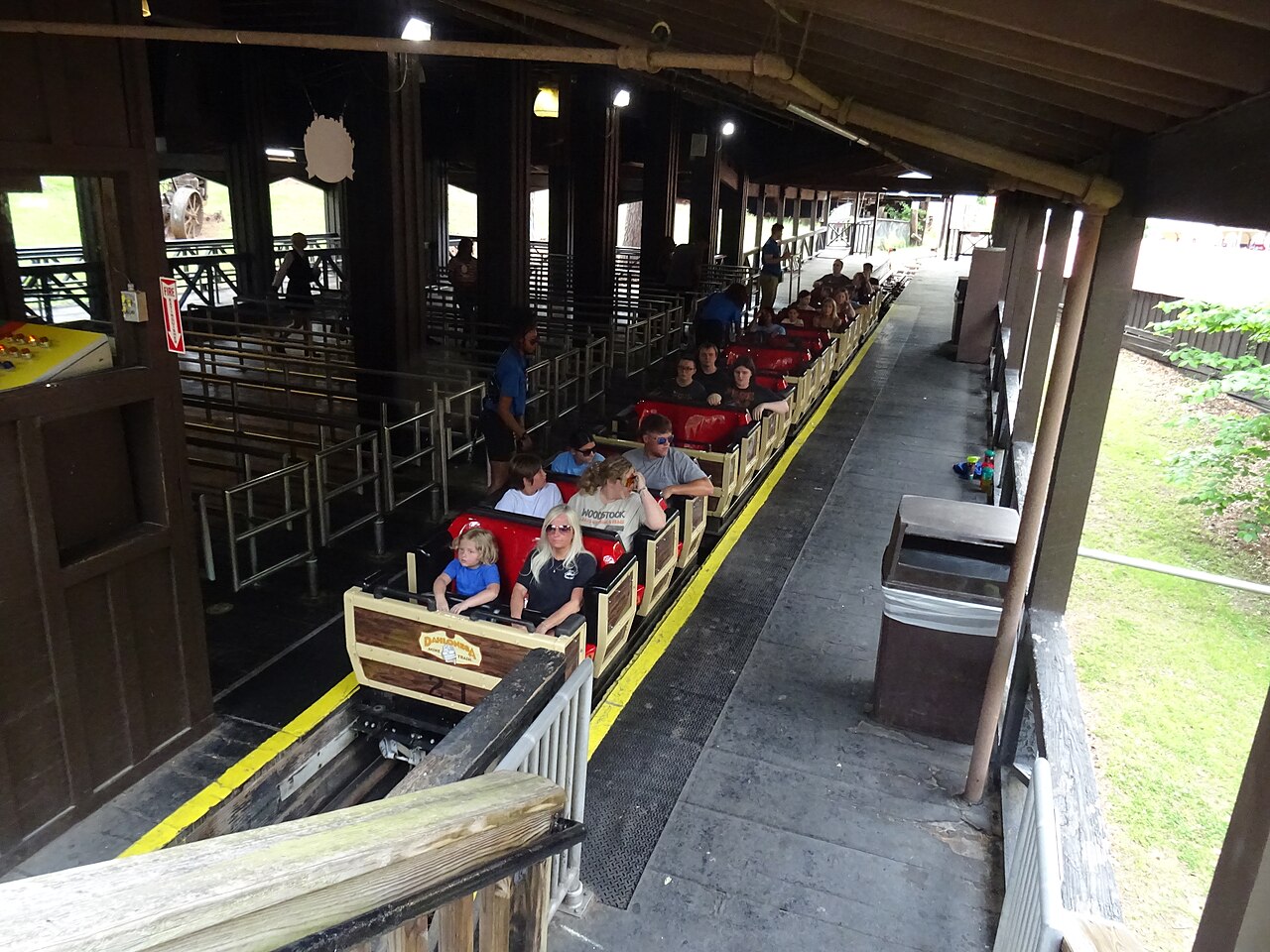Dahlonega Mine Train station and train at Six Flags Over Georgia