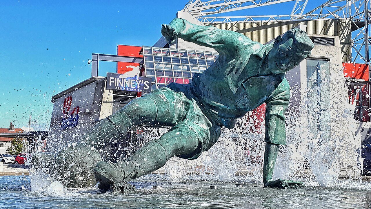 The Splash statue of Sir Tom Finney outside Deepdale