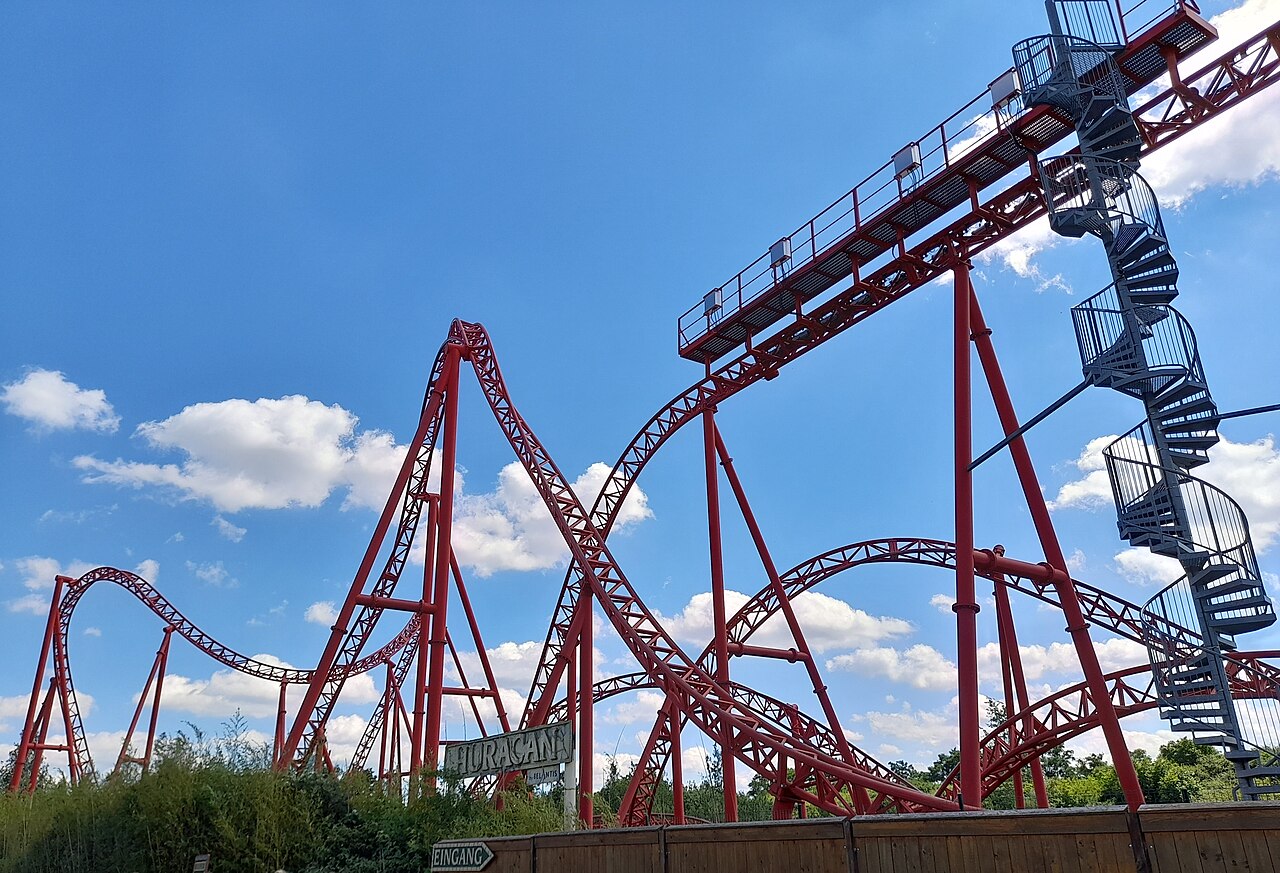 Close-up of Huracan's vertical lift tower, service stairs and beyond-vertical drop at Belantis