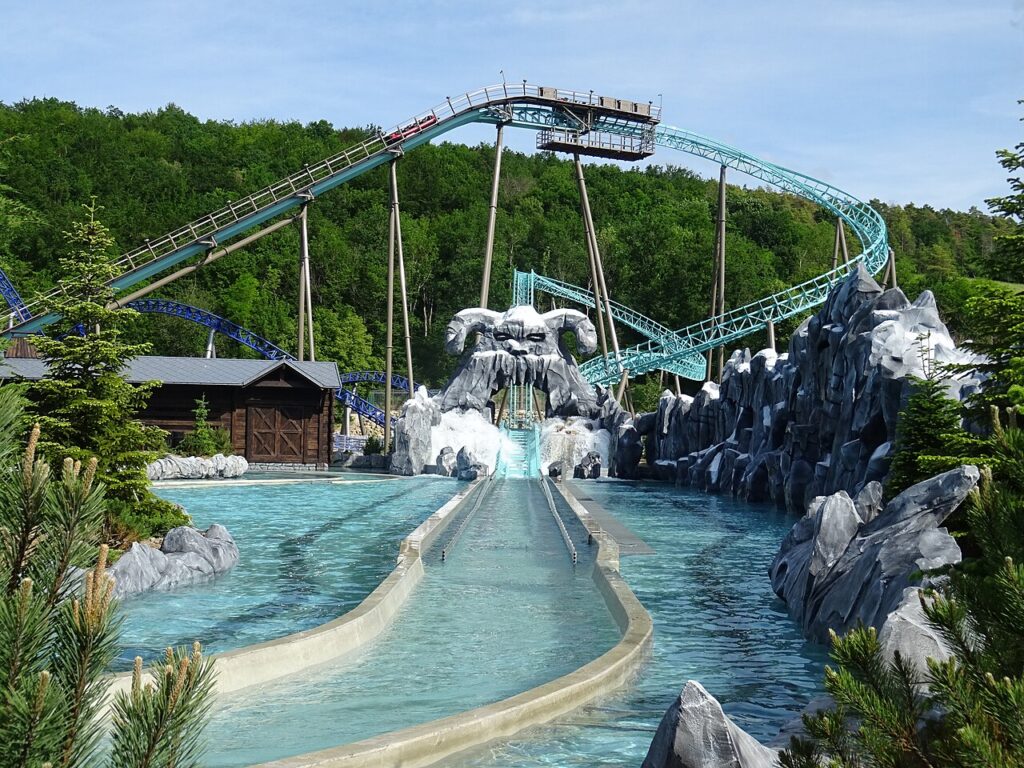Krampus Expédition water coaster at Nigloland