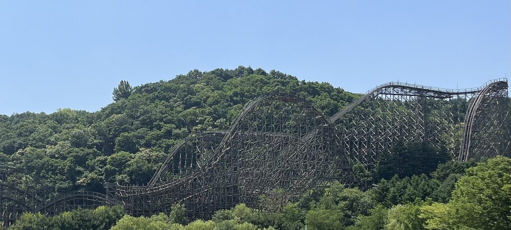 Monimo RUSH (formerly T Express) wooden coaster at Everland, South Korea
