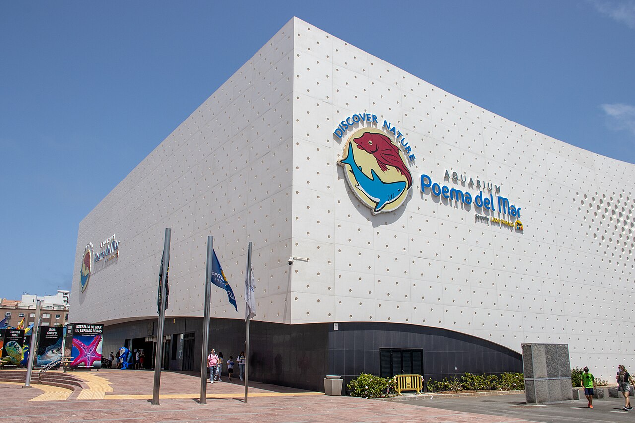 Exterior of the Poema del Mar aquarium building in Las Palmas de Gran Canaria