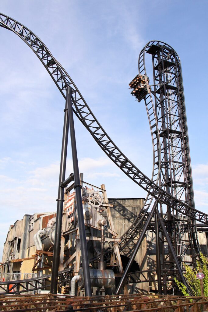 Saw – The Ride roller coaster beyond-vertical drop at Thorpe Park