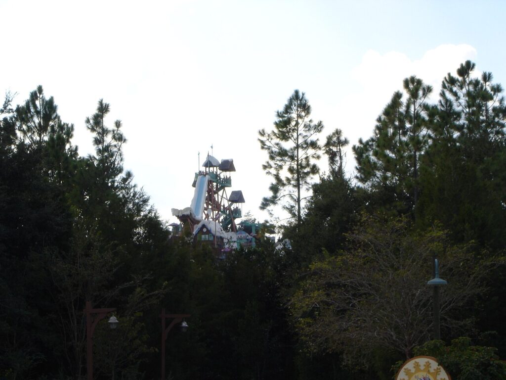 Summit Plummet ski-jump tower seen from the Blizzard Beach entrance