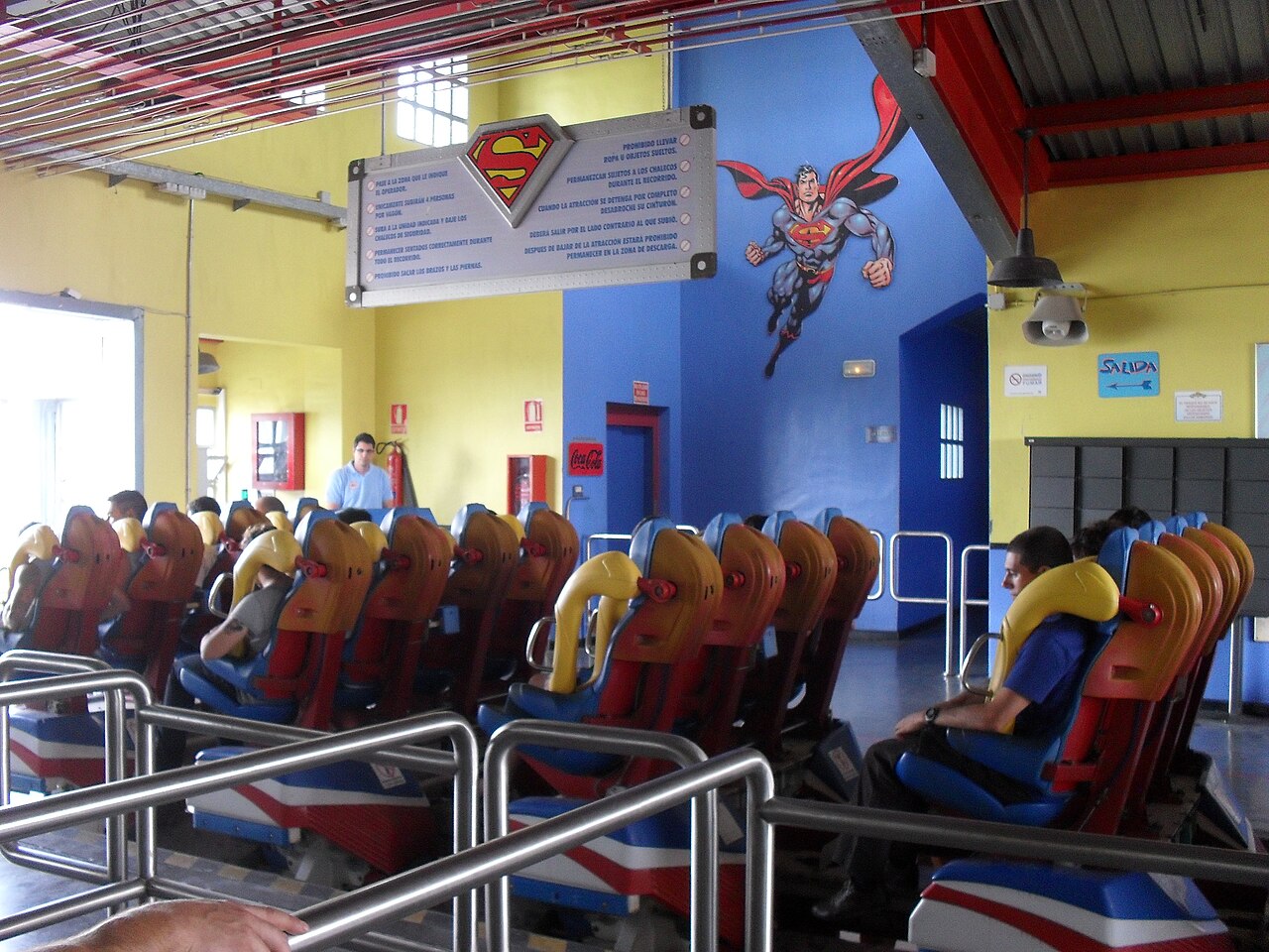 Station of Superman la Atracción de Acero at Parque Warner Madrid