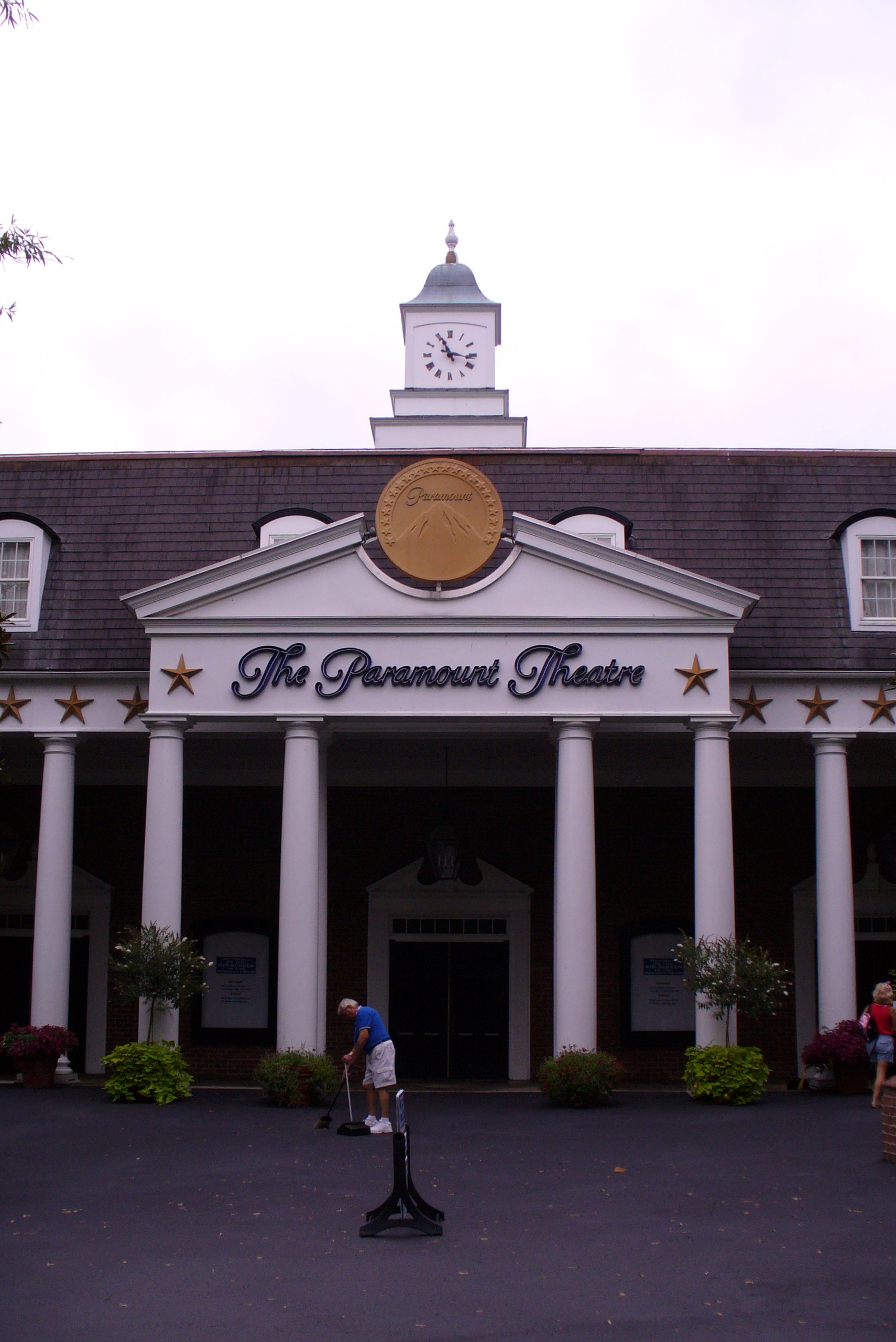 Theme Park News