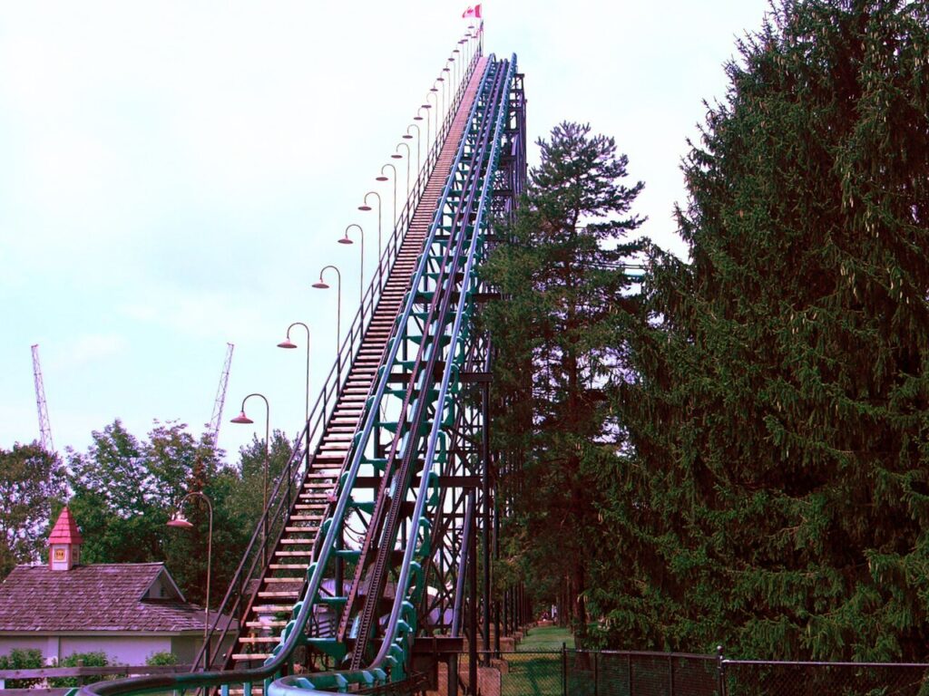 Lift hill of the Viper roller coaster at Six Flags Darien Lake