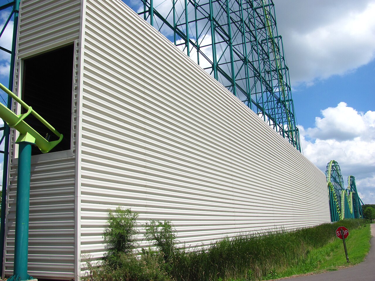 The enclosed tunnel section of Wild Thing at Valleyfair