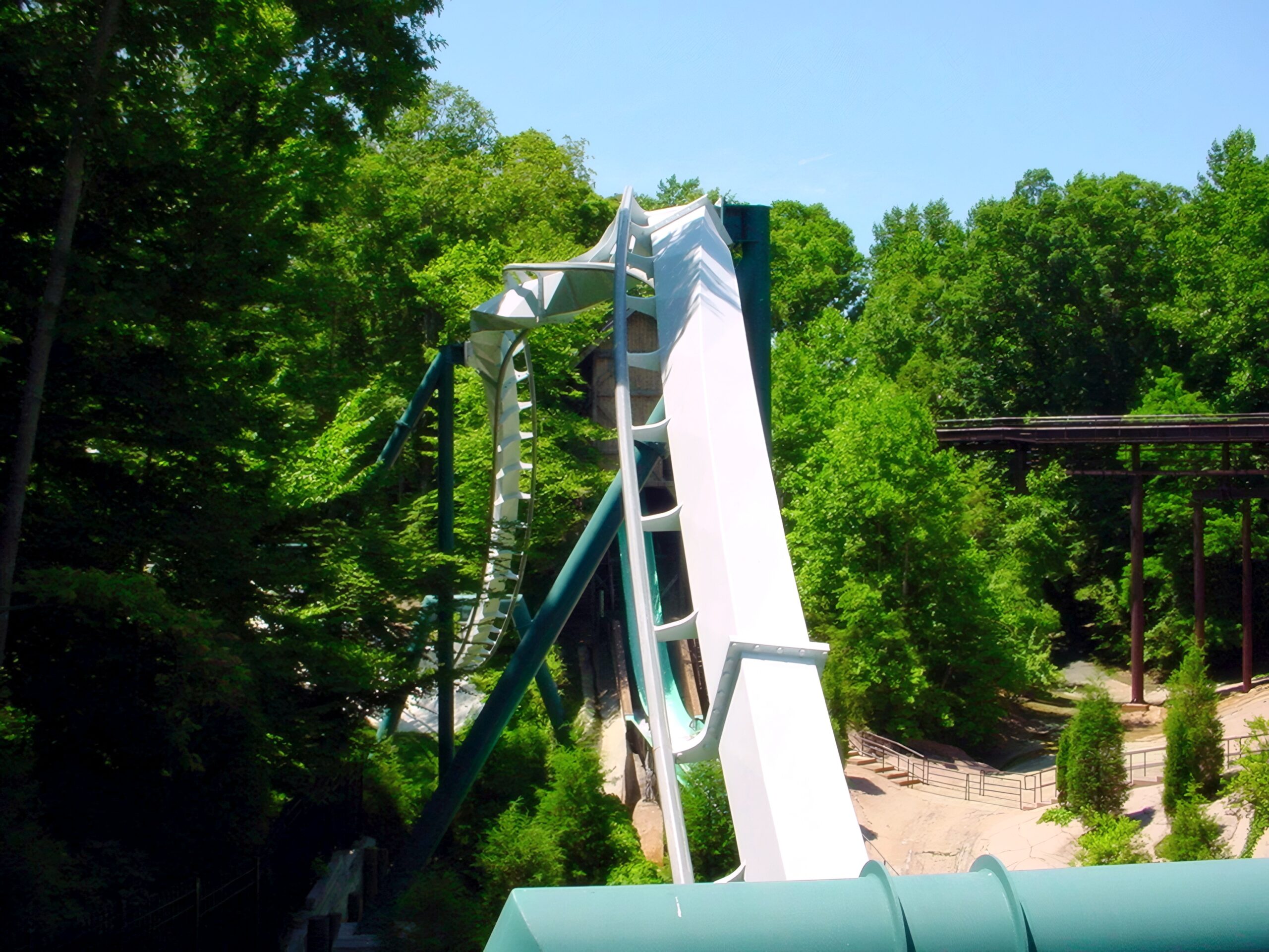 Alpengeist's lift hill seen from below, July 2001