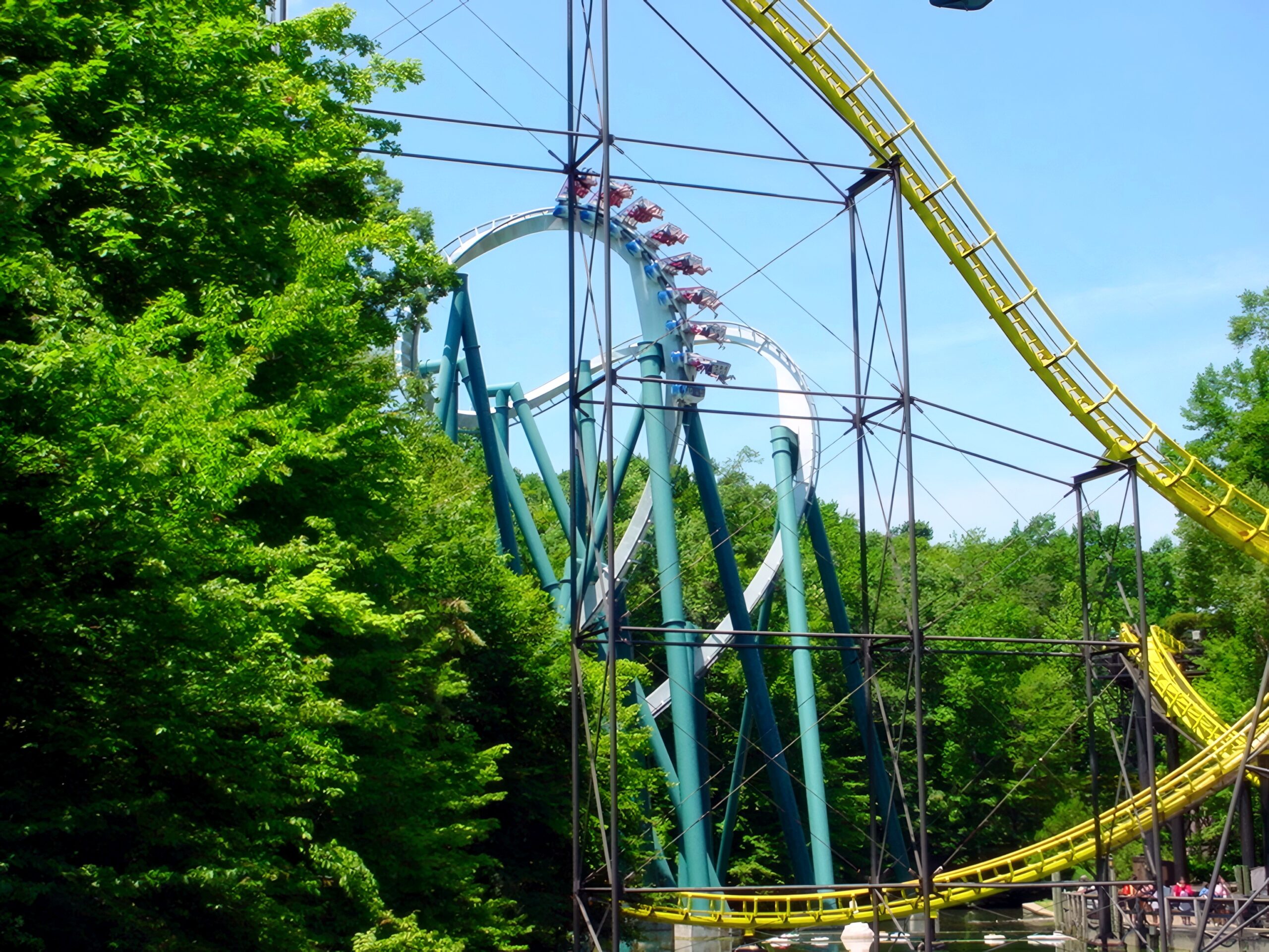 Alpengeist's blue track looping among the trees, July 2001