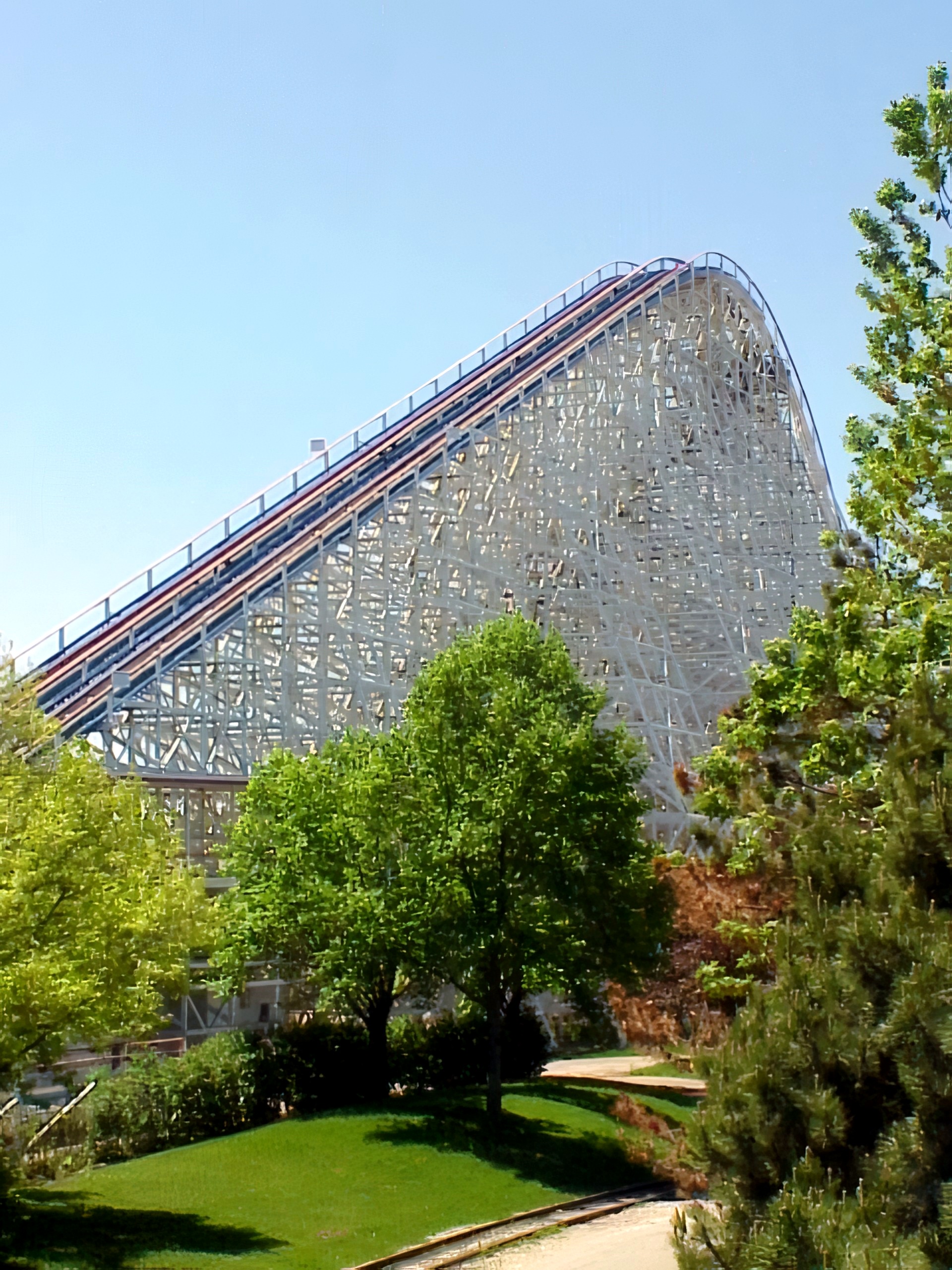 The American Eagle lift hill seen from the midway at Six Flags Great America, May 2001