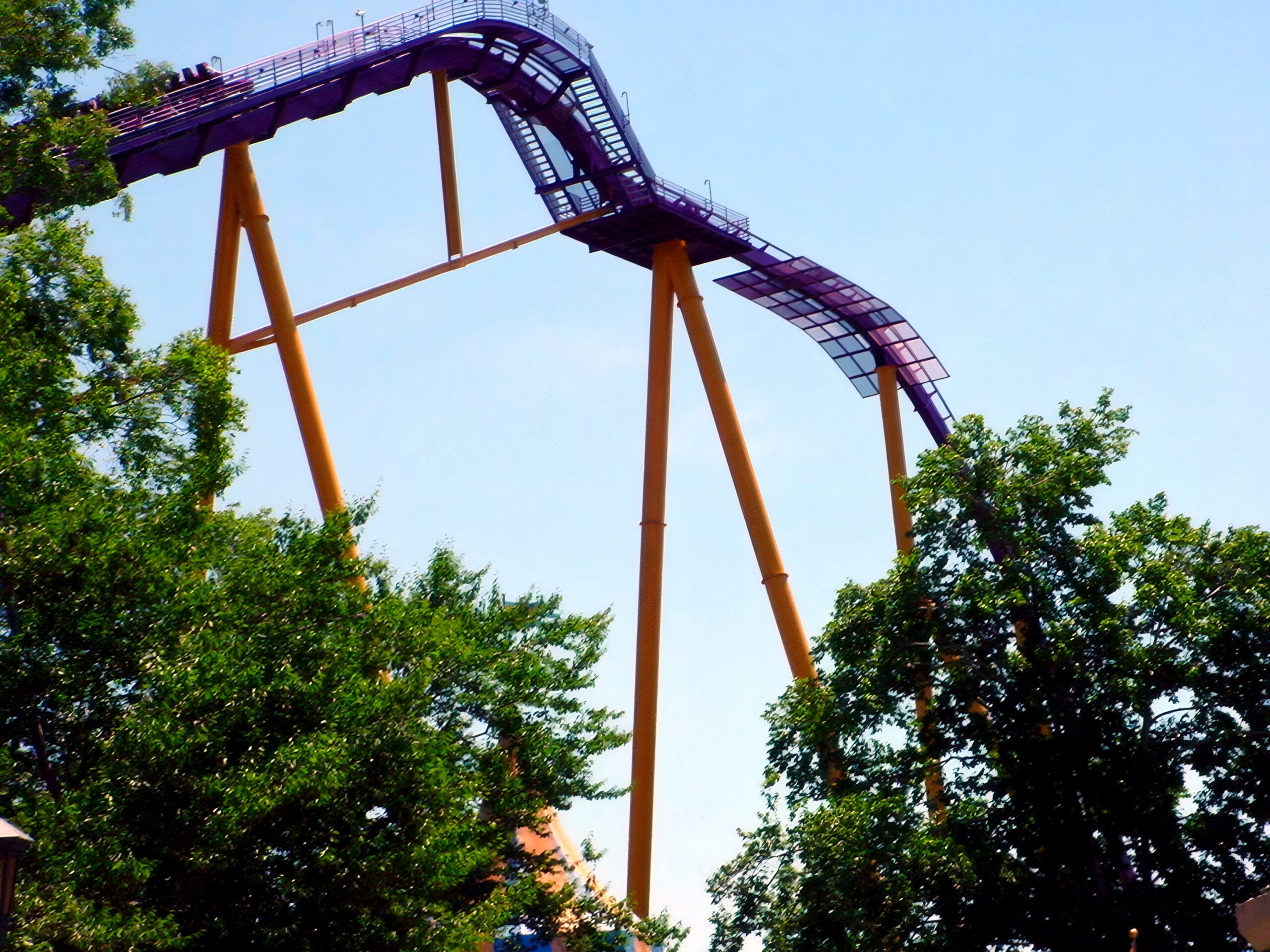Looking up at Apollo's Chariot's purple track and yellow supports, July 2001