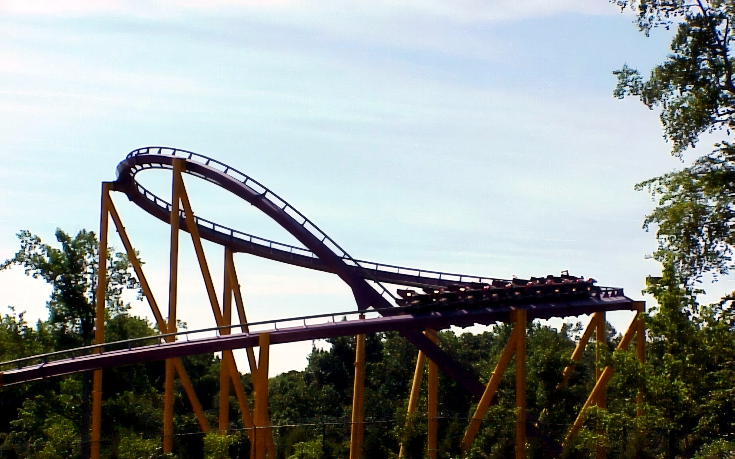 Apollo's Chariot's turnaround above the parking lot, July 2001