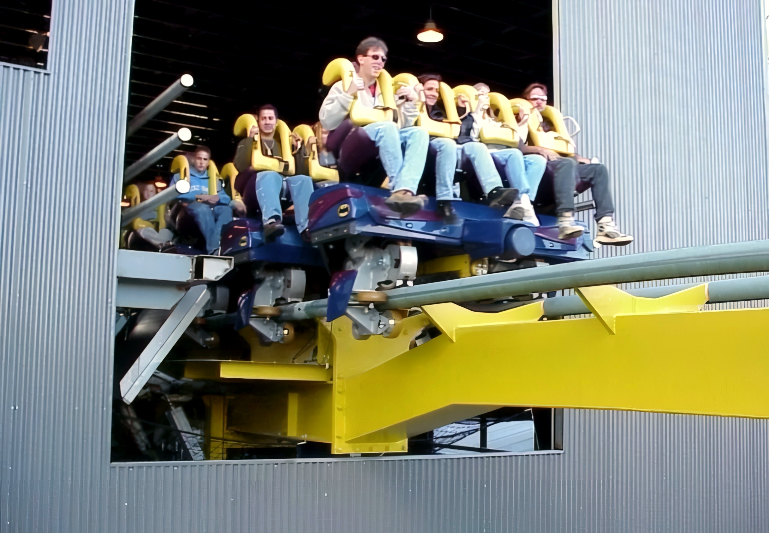 A loaded Batman Knight Flight floorless train in the station at Geauga Lake, May 2000