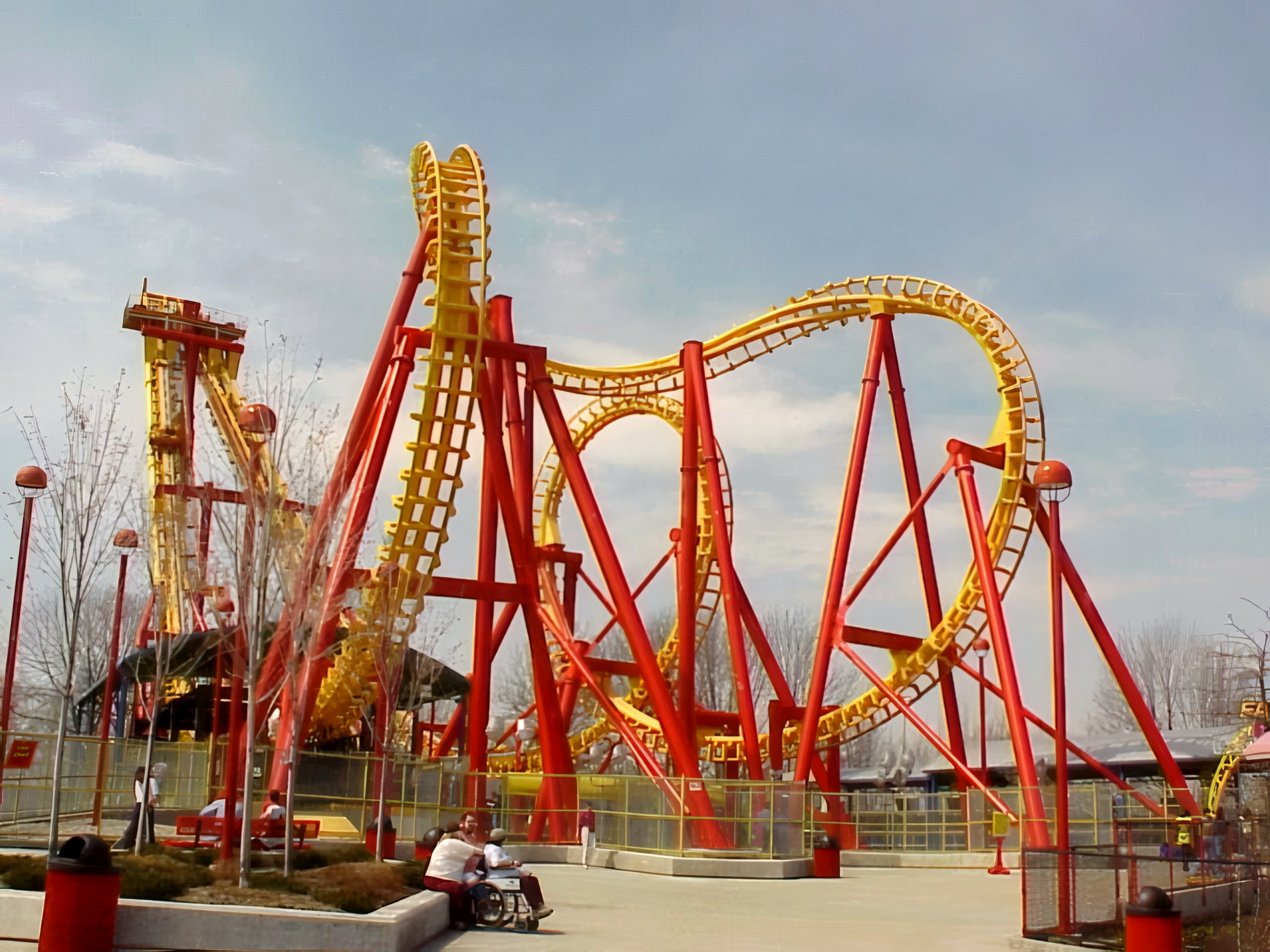 Face/Off's full layout with the cobra roll at Kings Island, April 2001