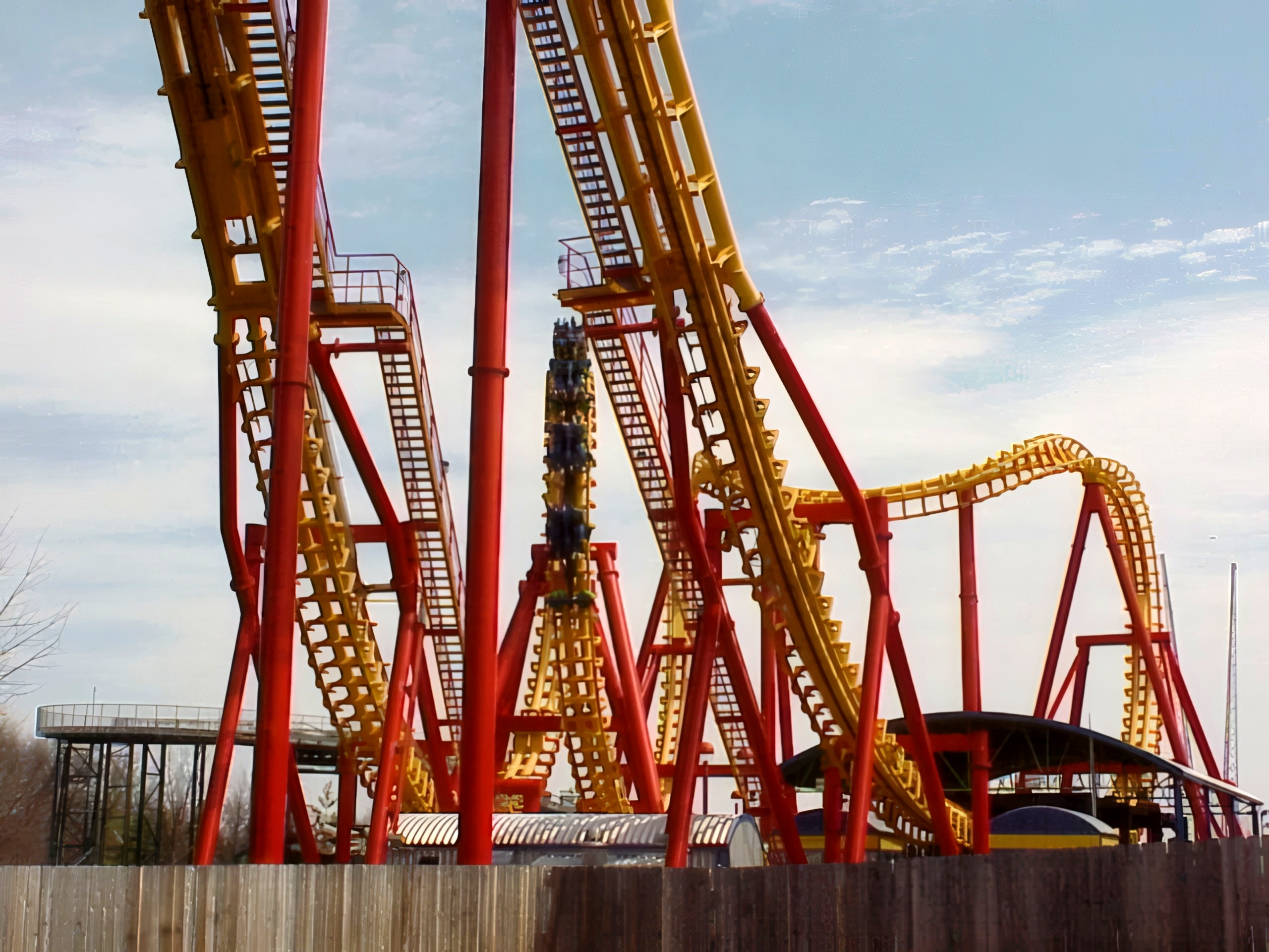 Face/Off's spikes and loop at Kings Island, April 2001