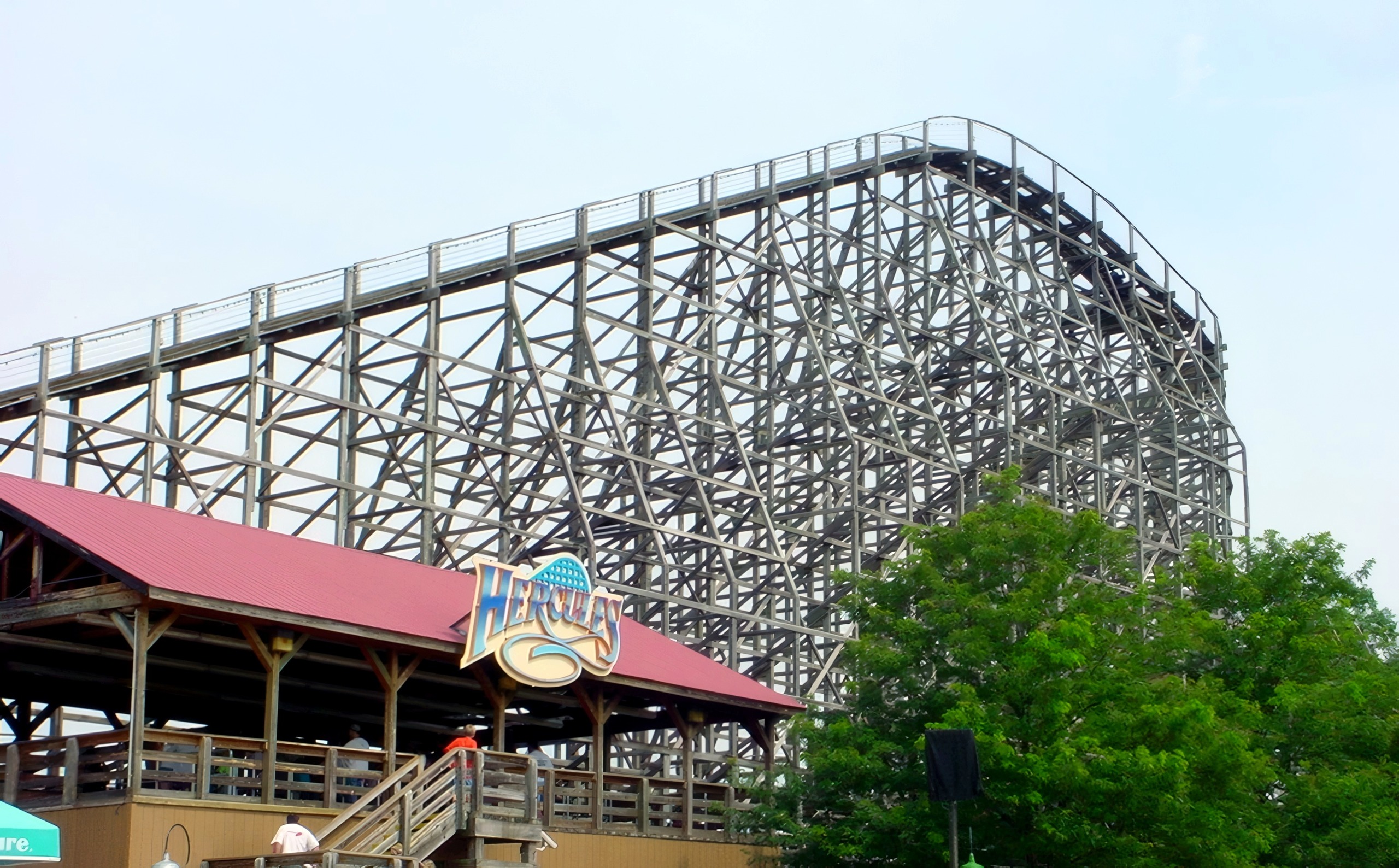 The Hercules station below the big wooden turnaround at Dorney Park, July 2001