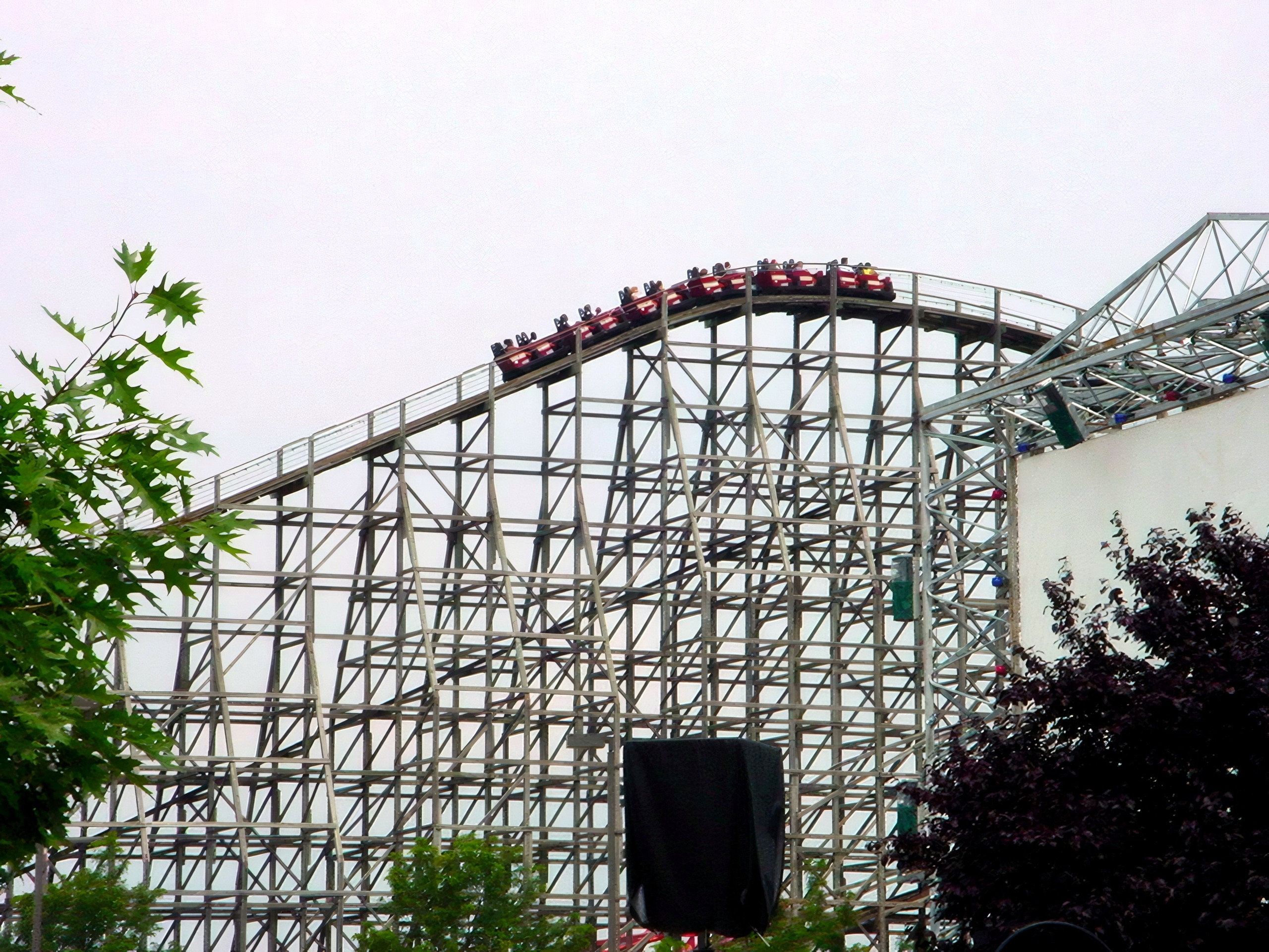 A Hercules train on the wooden turnaround at Dorney Park, July 2001