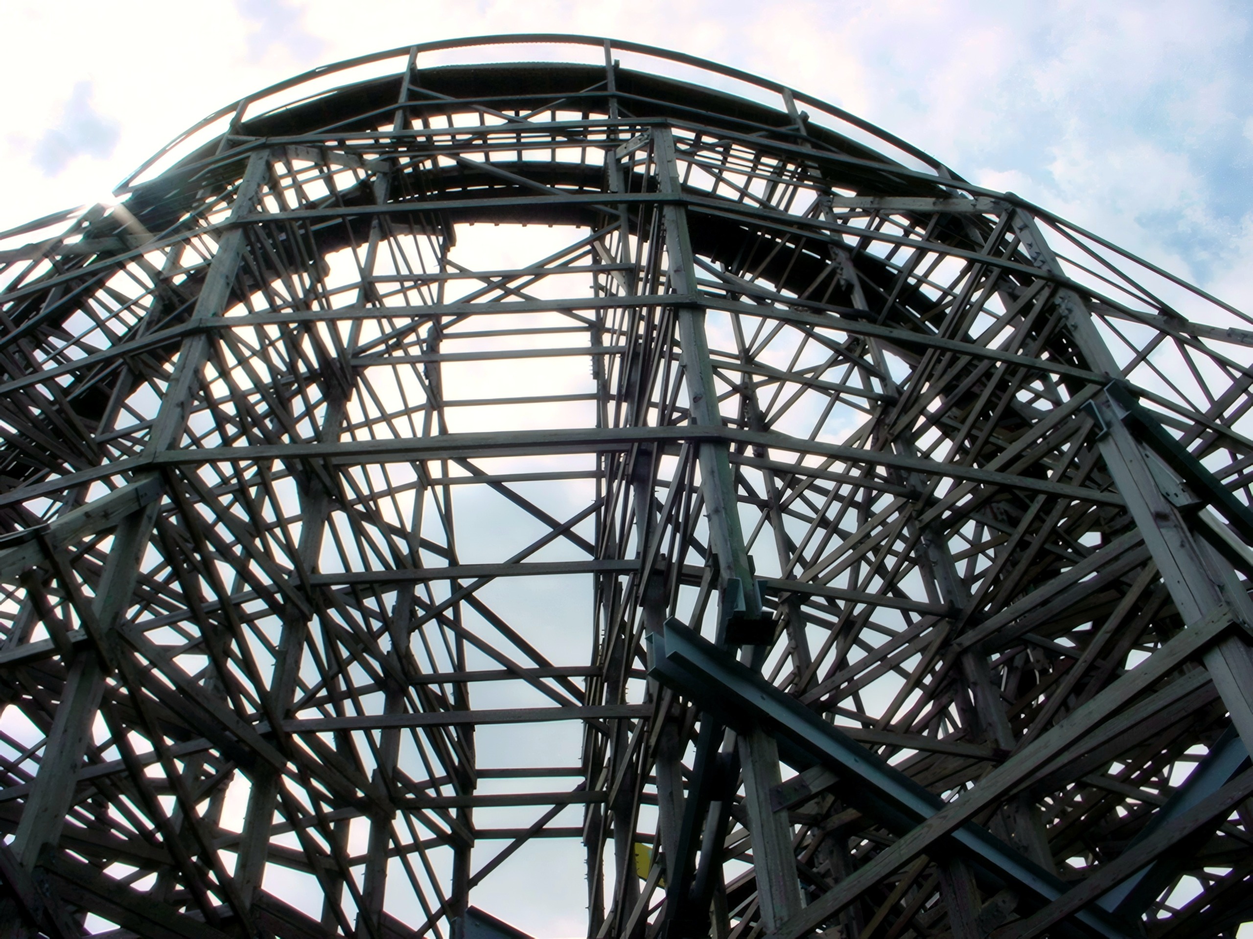 Looking up through the Hurler wooden structure at Kings Dominion, July 2001