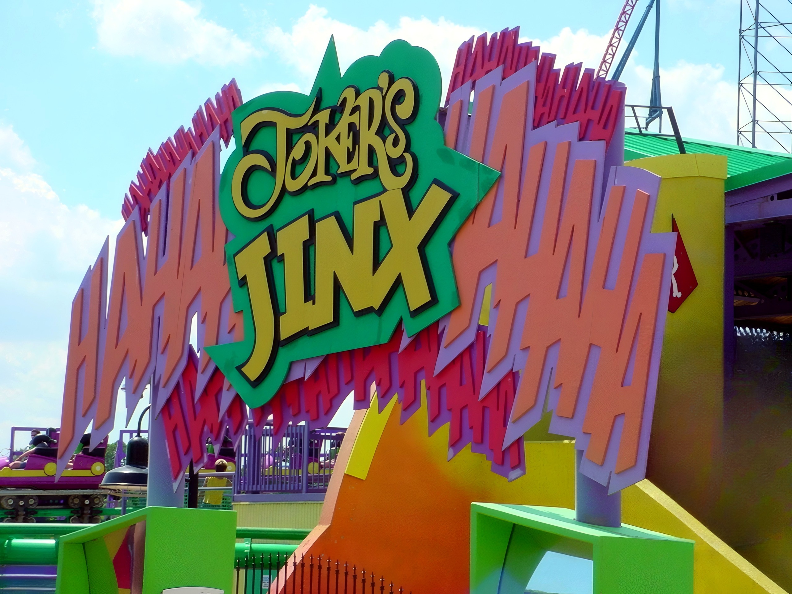 The HAHA Joker's Jinx entrance sign at Six Flags America, July 2001