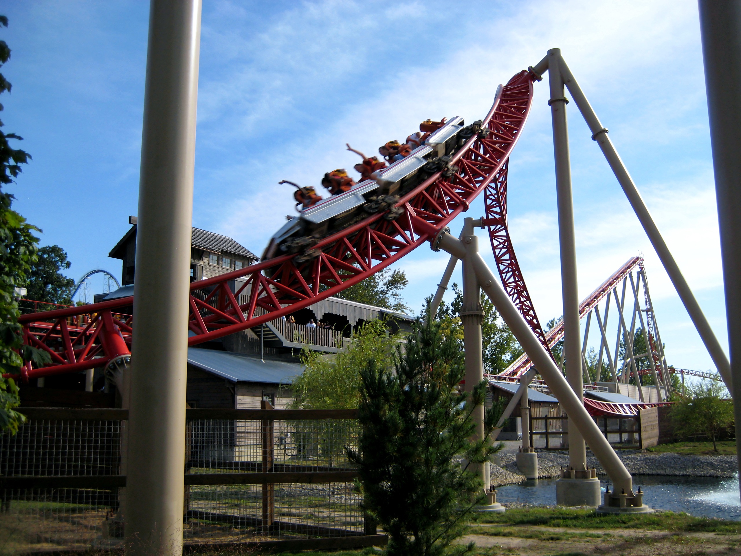 A Maverick train cresting a hill beside the station at Cedar Point, September 2007