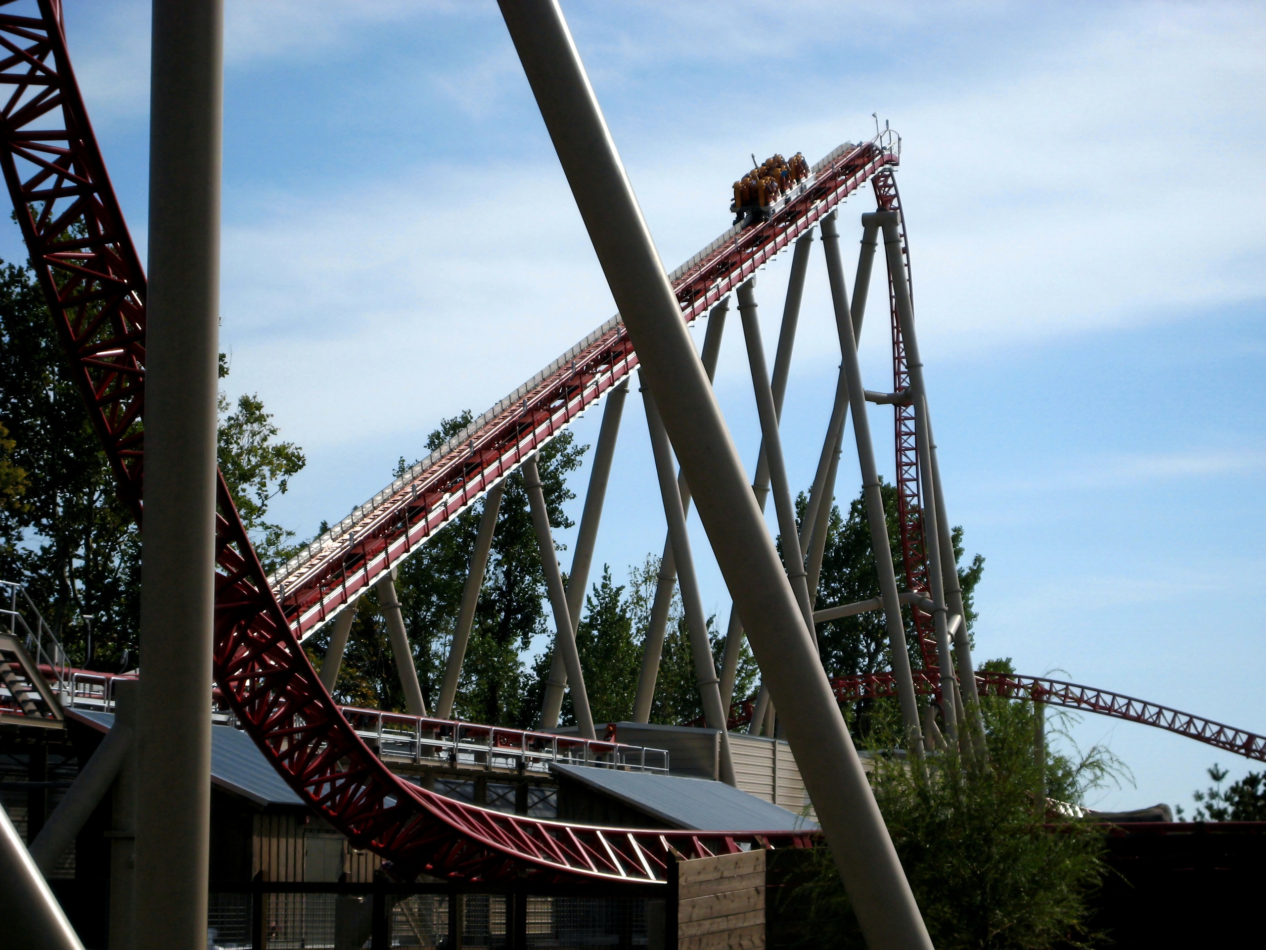 A Maverick train topping the lift hill at Cedar Point, September 2007