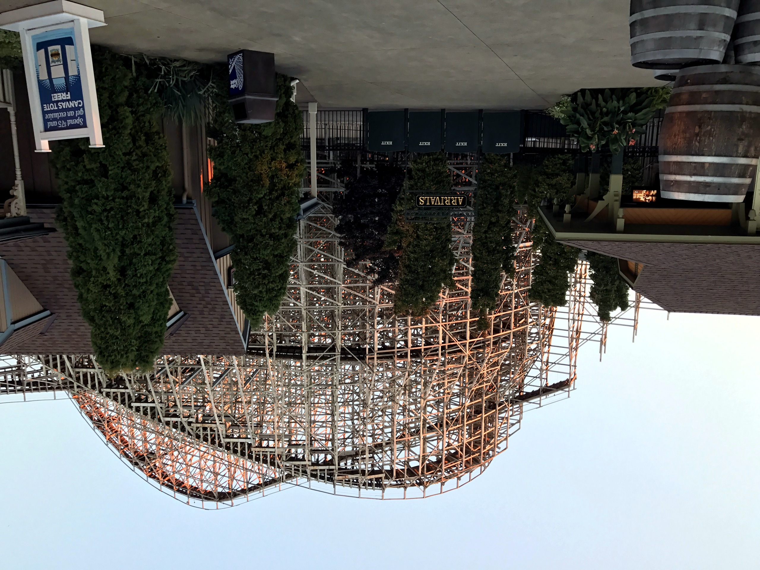 Wooden coaster and Arrivals gate entrance at Cedar Point, Mean Streak, October 2016
