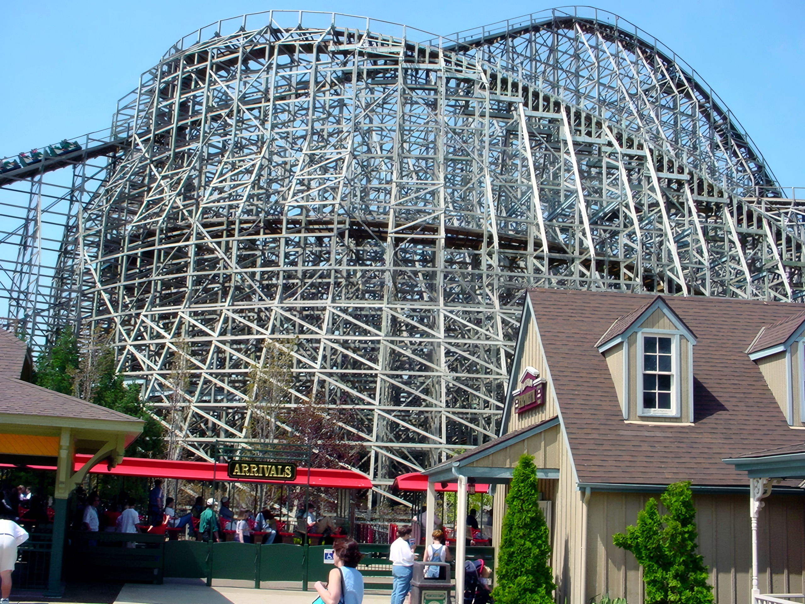 Mean Streak's structure above the railroad's Arrivals station at Cedar Point, May 2002
