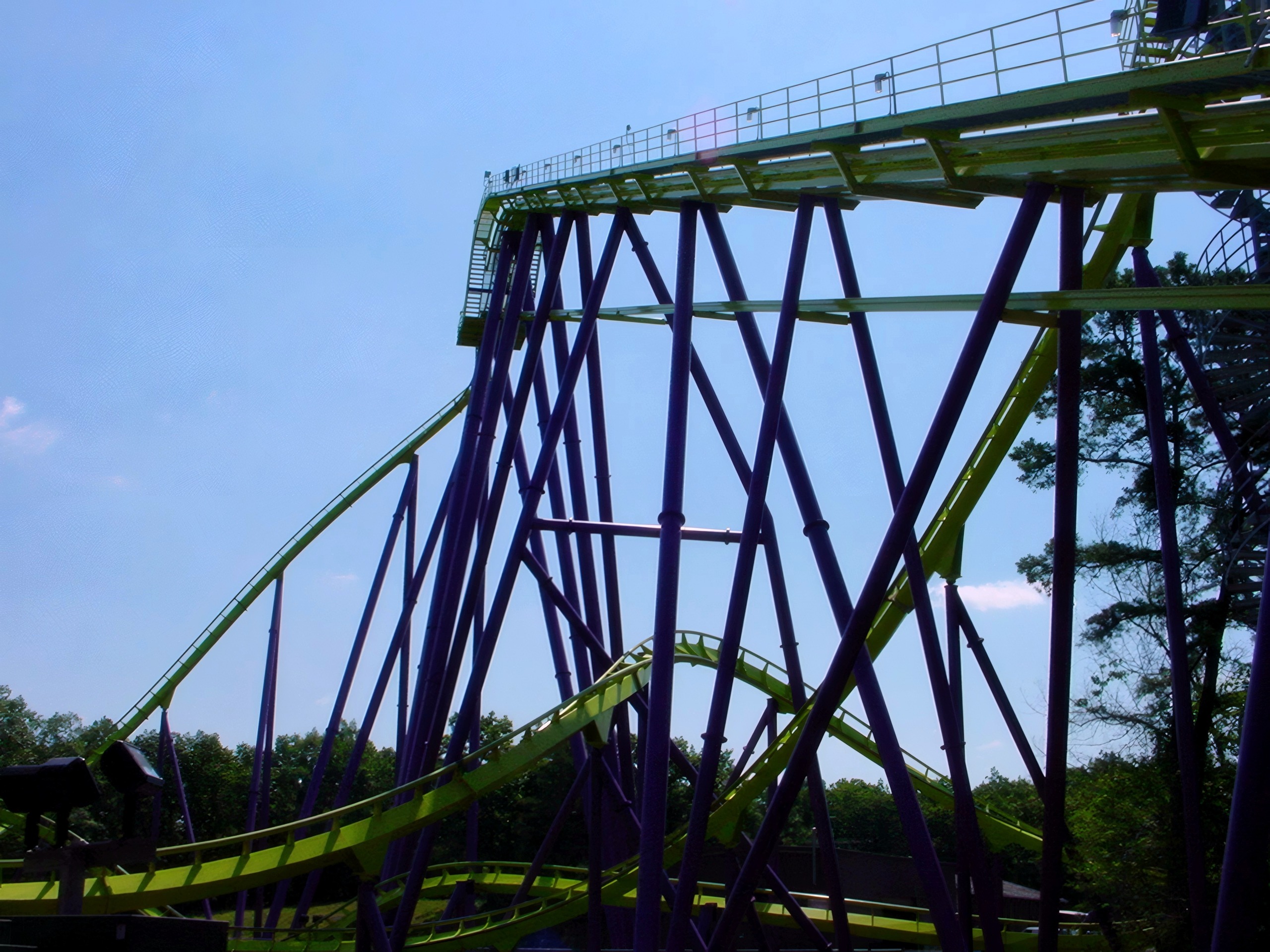 The Medusa lift hill and first drop at Six Flags Great Adventure, July 2001
