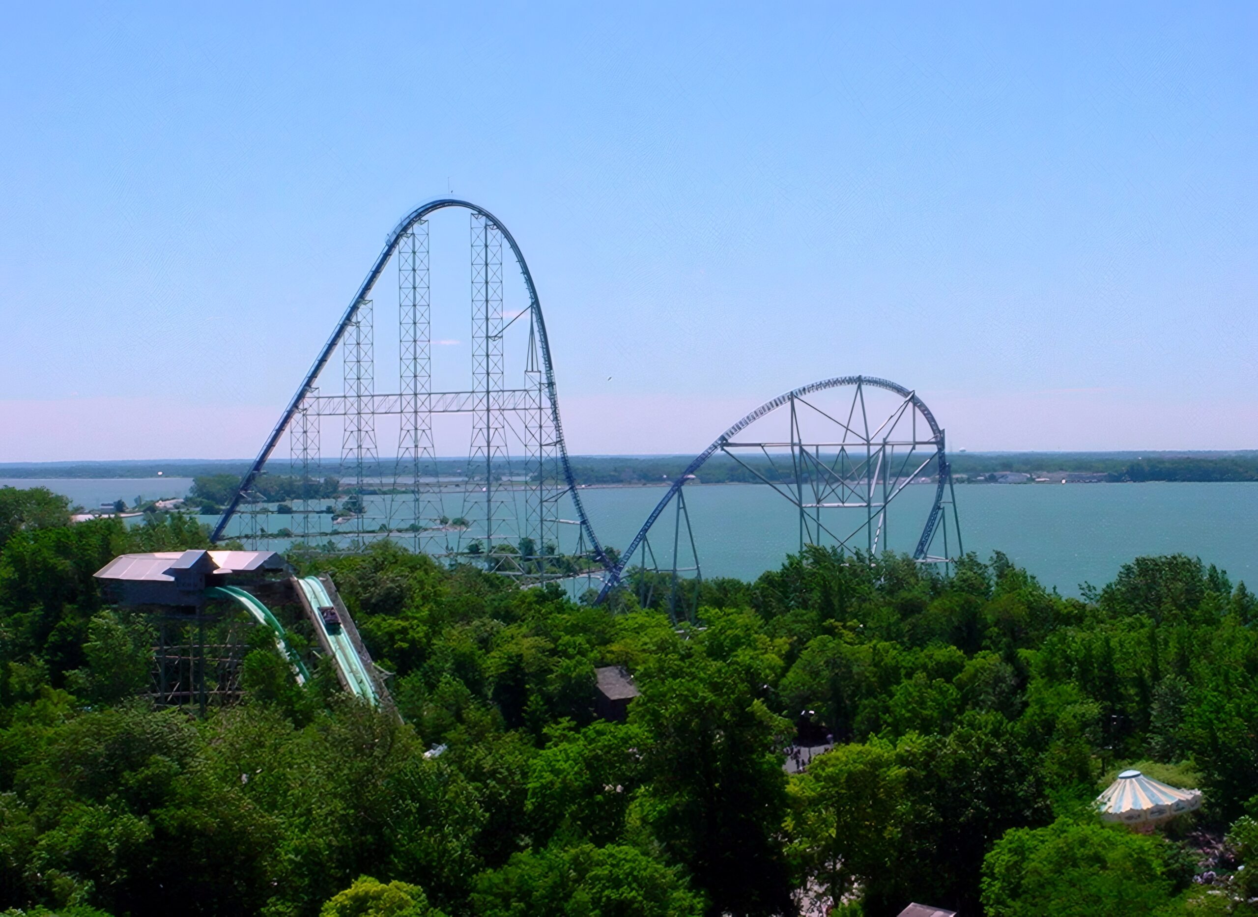 Millennium Force from above with Lake Erie behind, July 2003