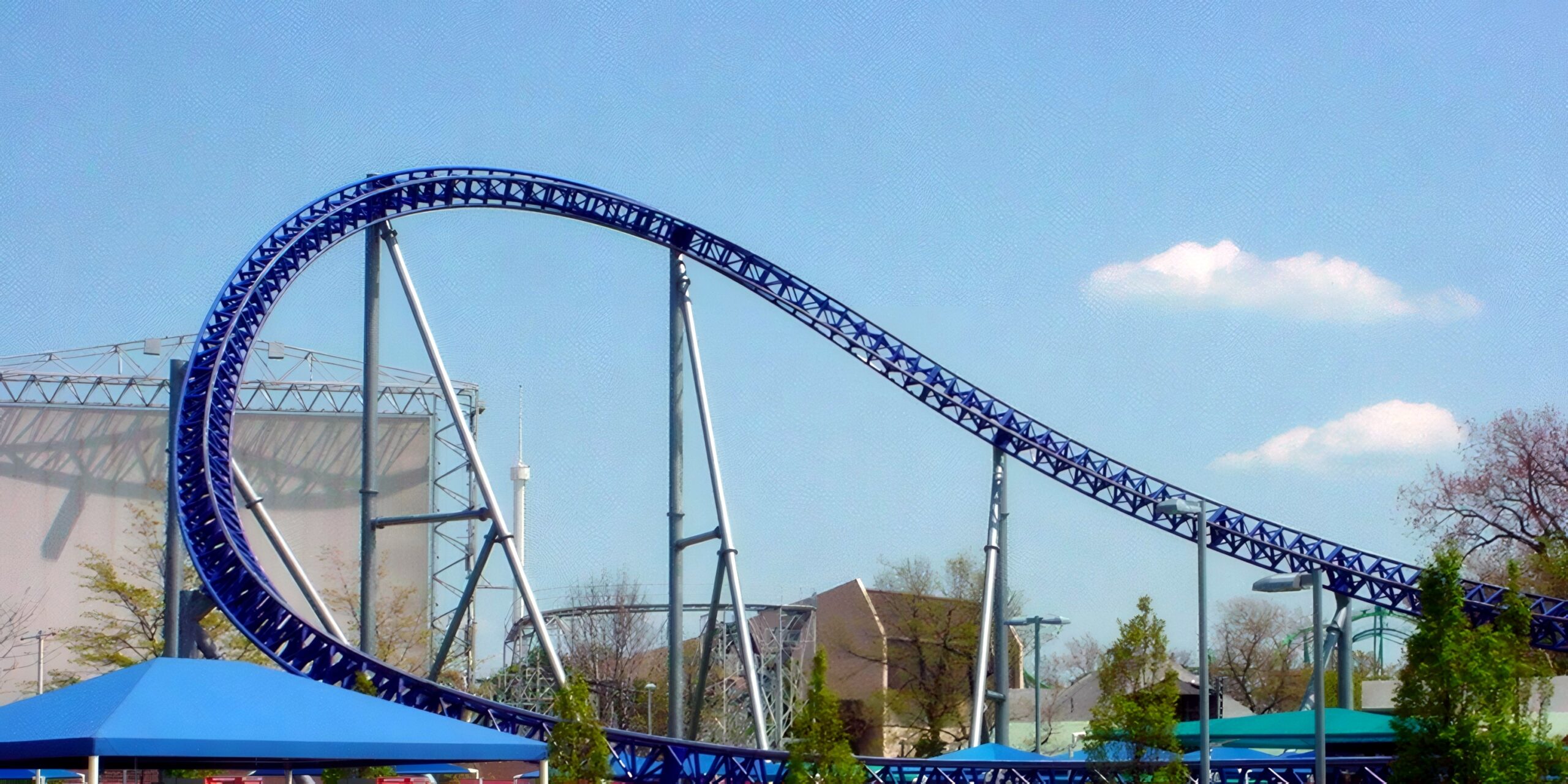 Millennium Force's turnaround above the station area, May 2002