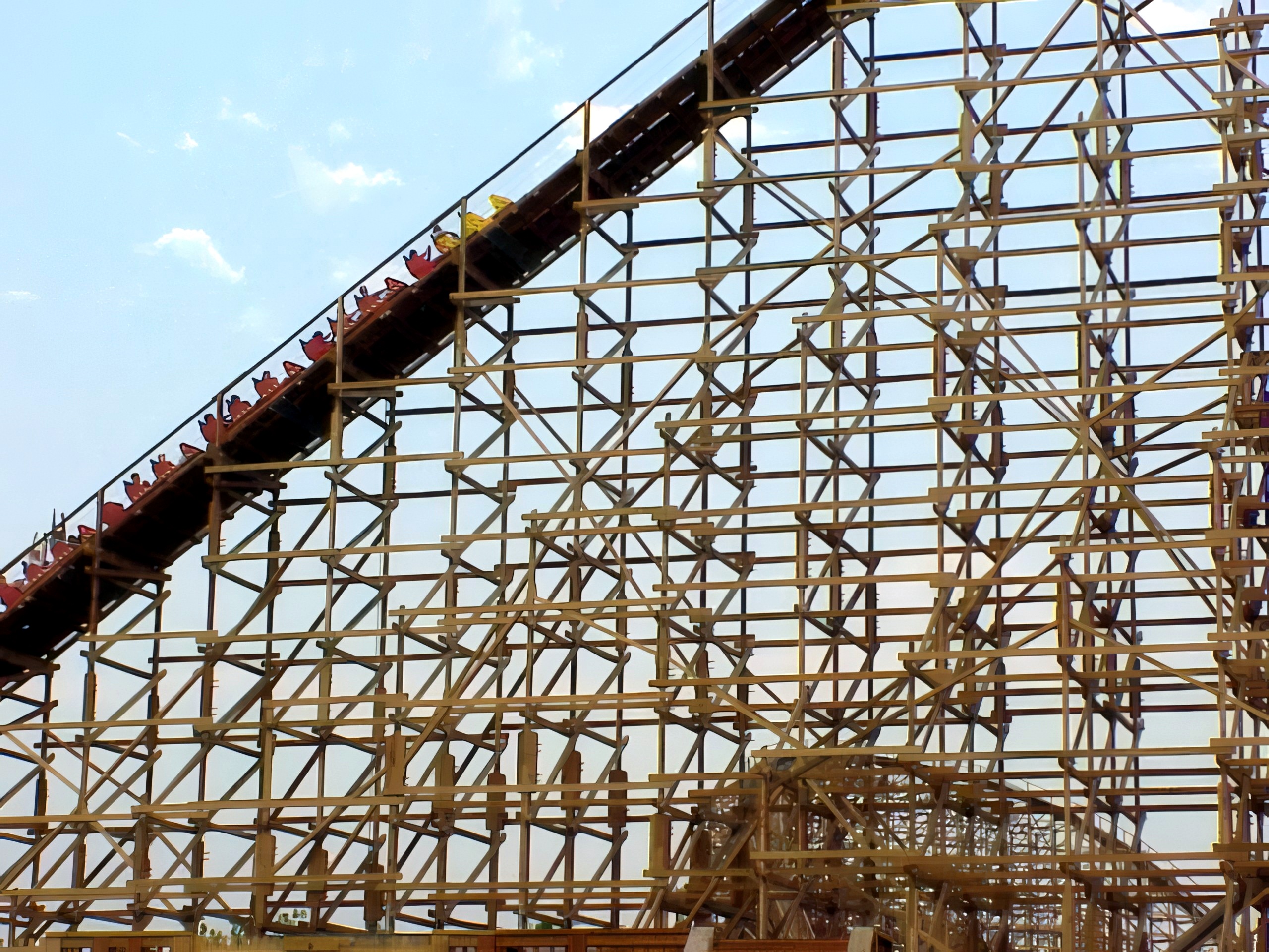 Son of Beast's drop and dense lattice at Kings Island, August 2000