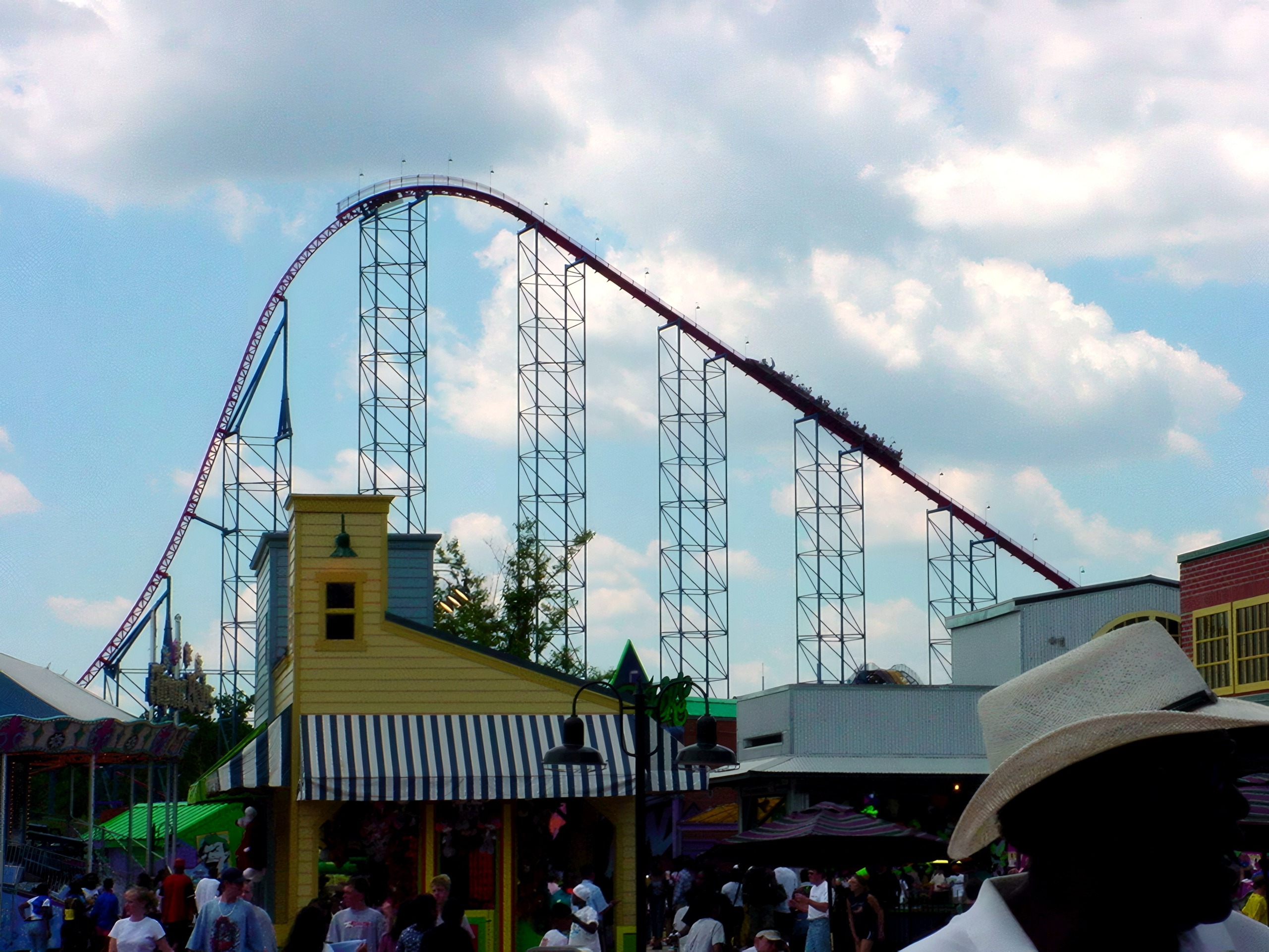 Superman: Ride of Steel's lift hill above the midway buildings at Six Flags America, July 2001