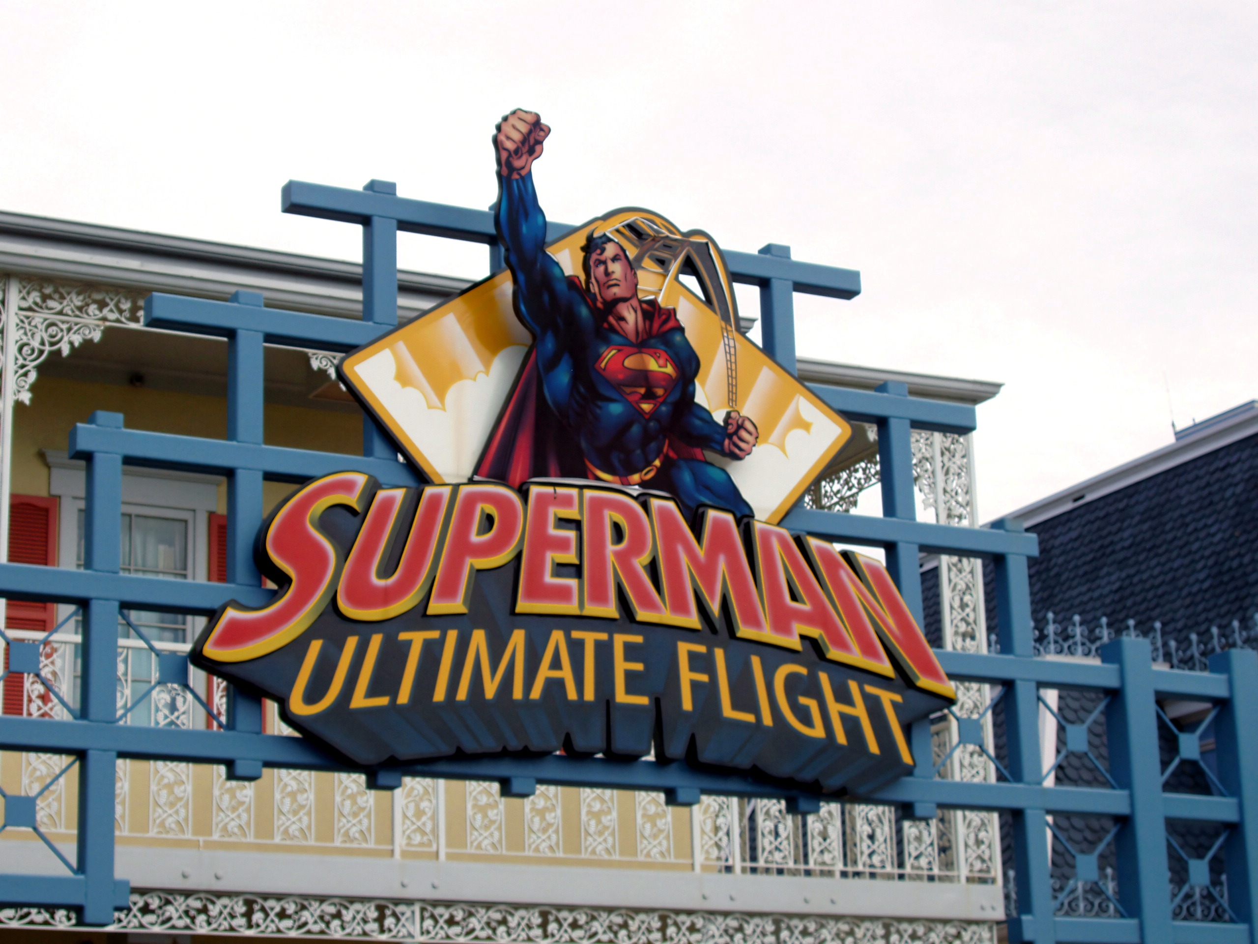 The Superman: Ultimate Flight entrance sign at Six Flags Great America, August 2005