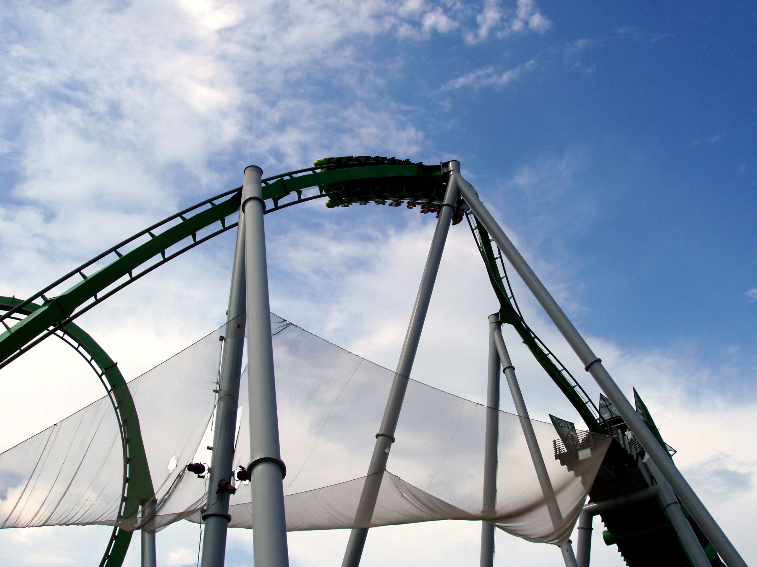 Loop and launch tower above the shade sails, The Incredible Hulk Coaster, July 2006