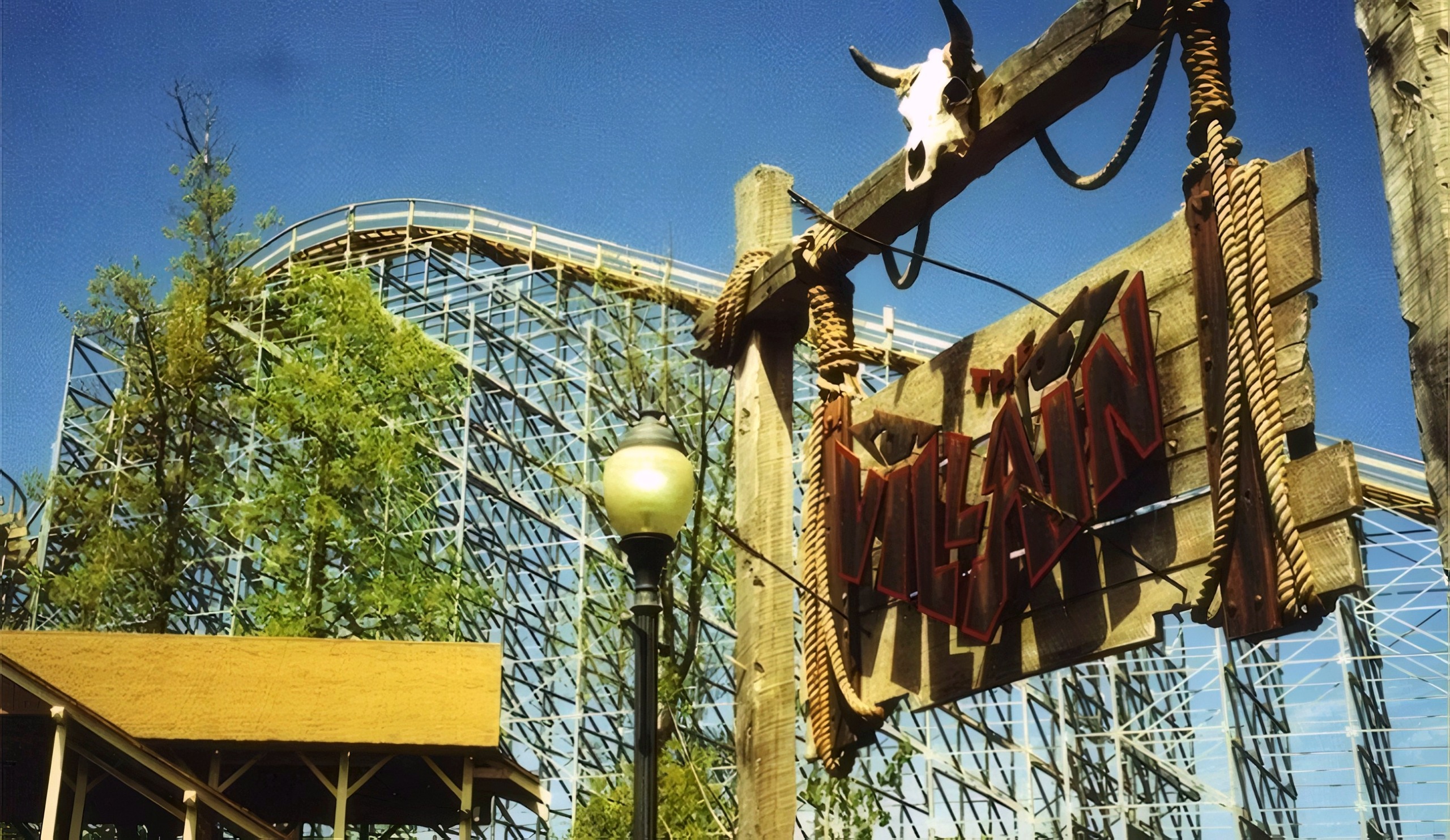 The Villain sign beneath the wooden structure at Geauga Lake, May 2001