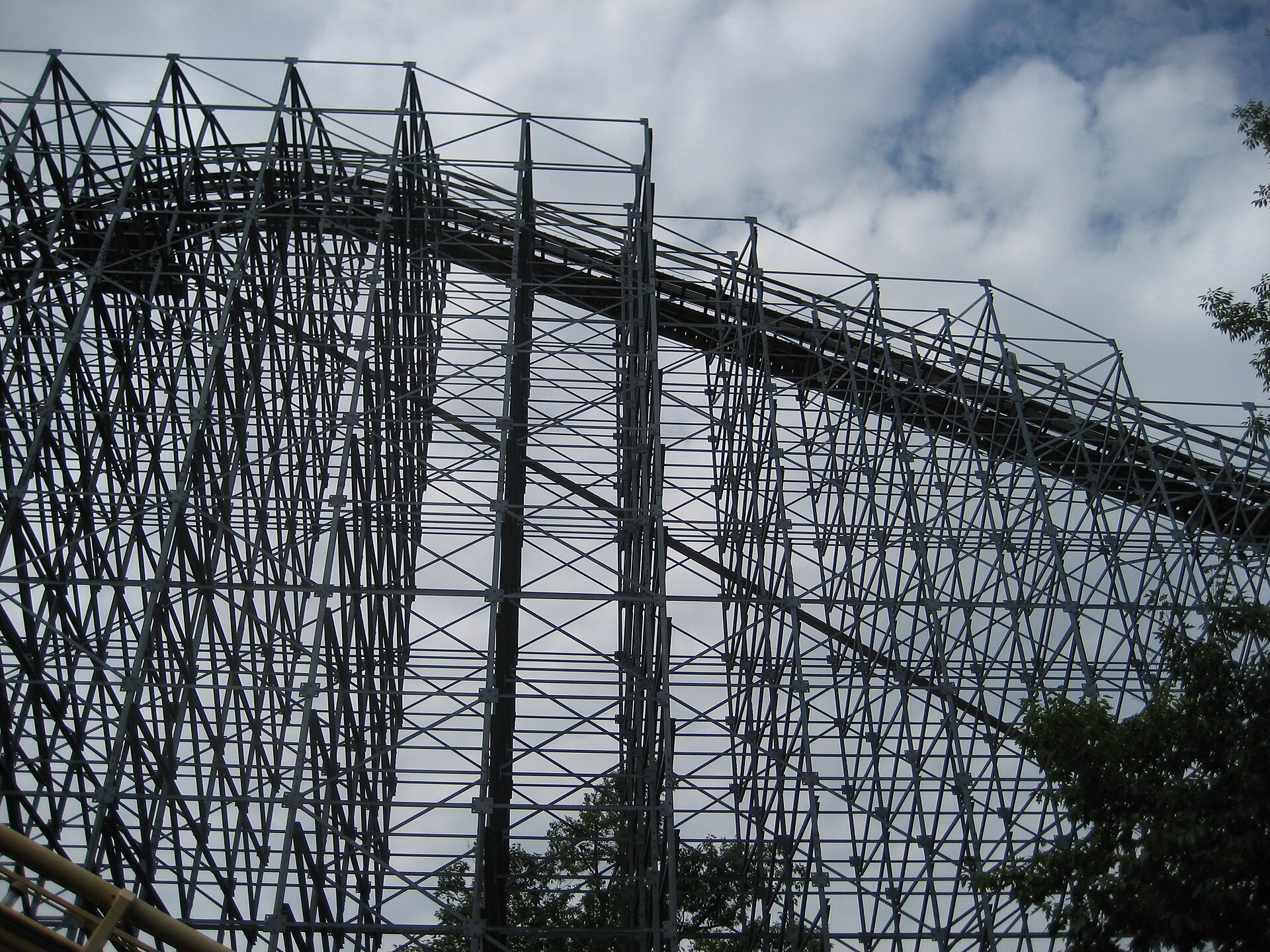 The Villain wooden roller coaster at Geauga Lake