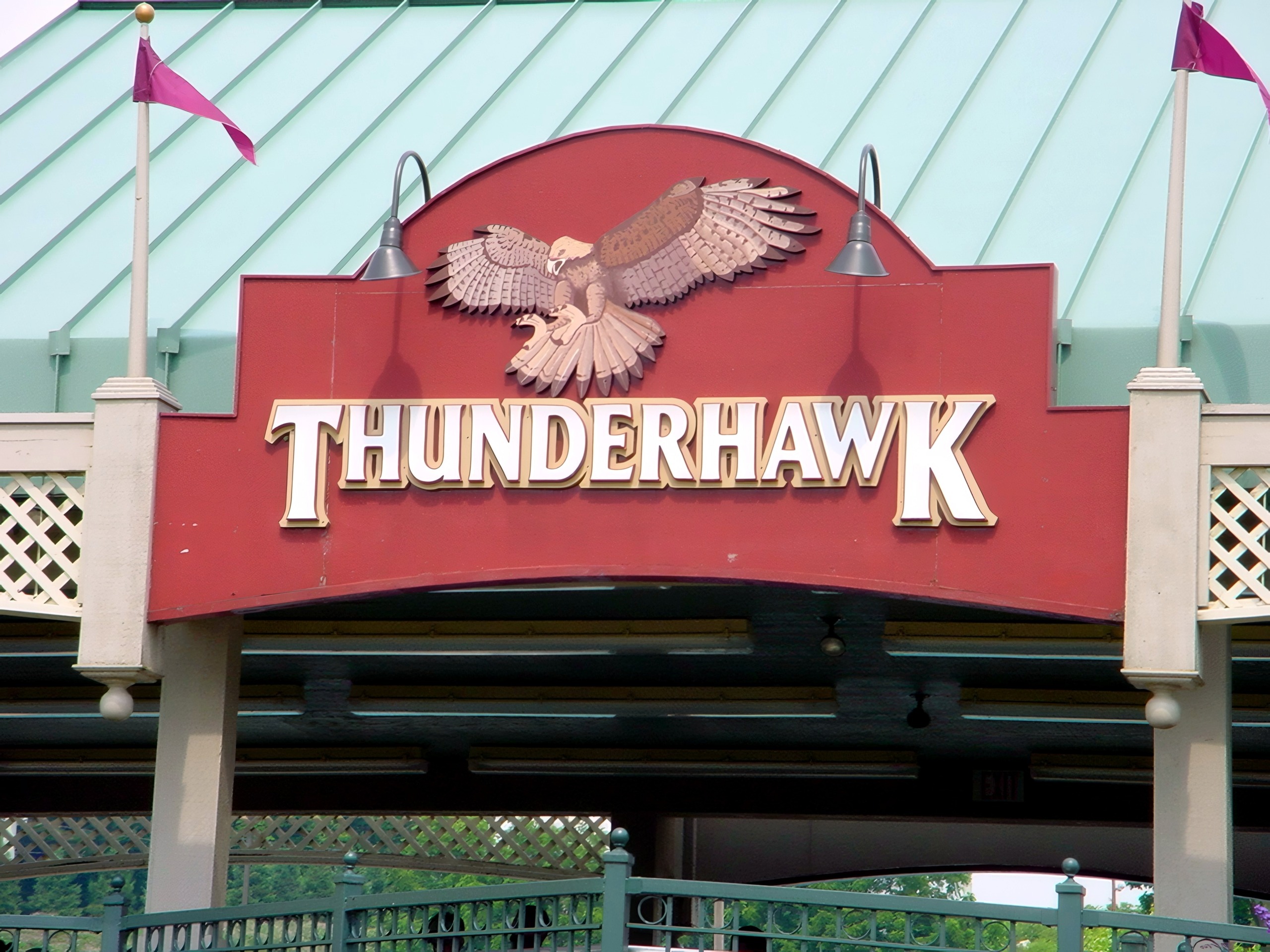 The Thunderhawk entrance sign with the hawk logo at Dorney Park, July 2001
