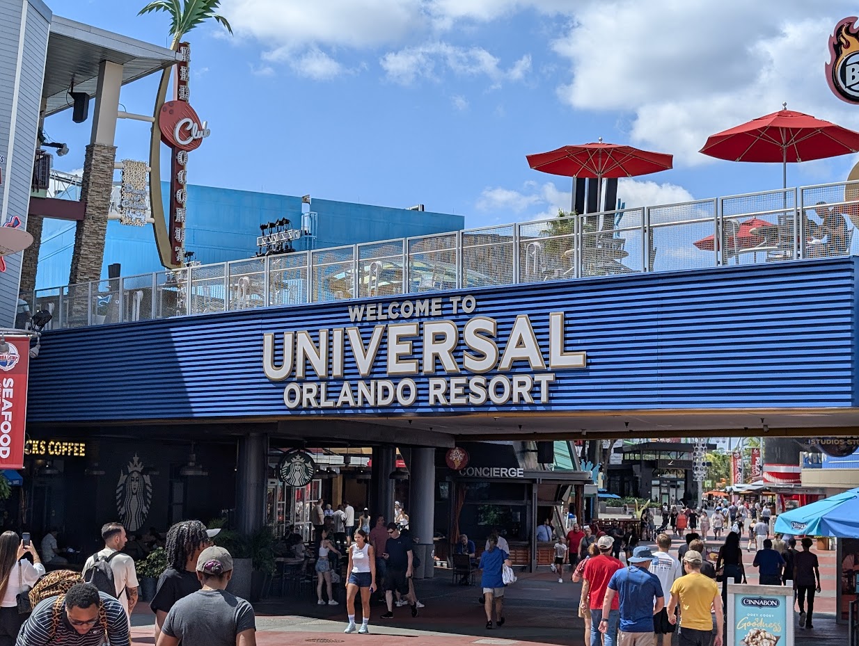 Universal Holidays 2026 at Universal Orlando Resort