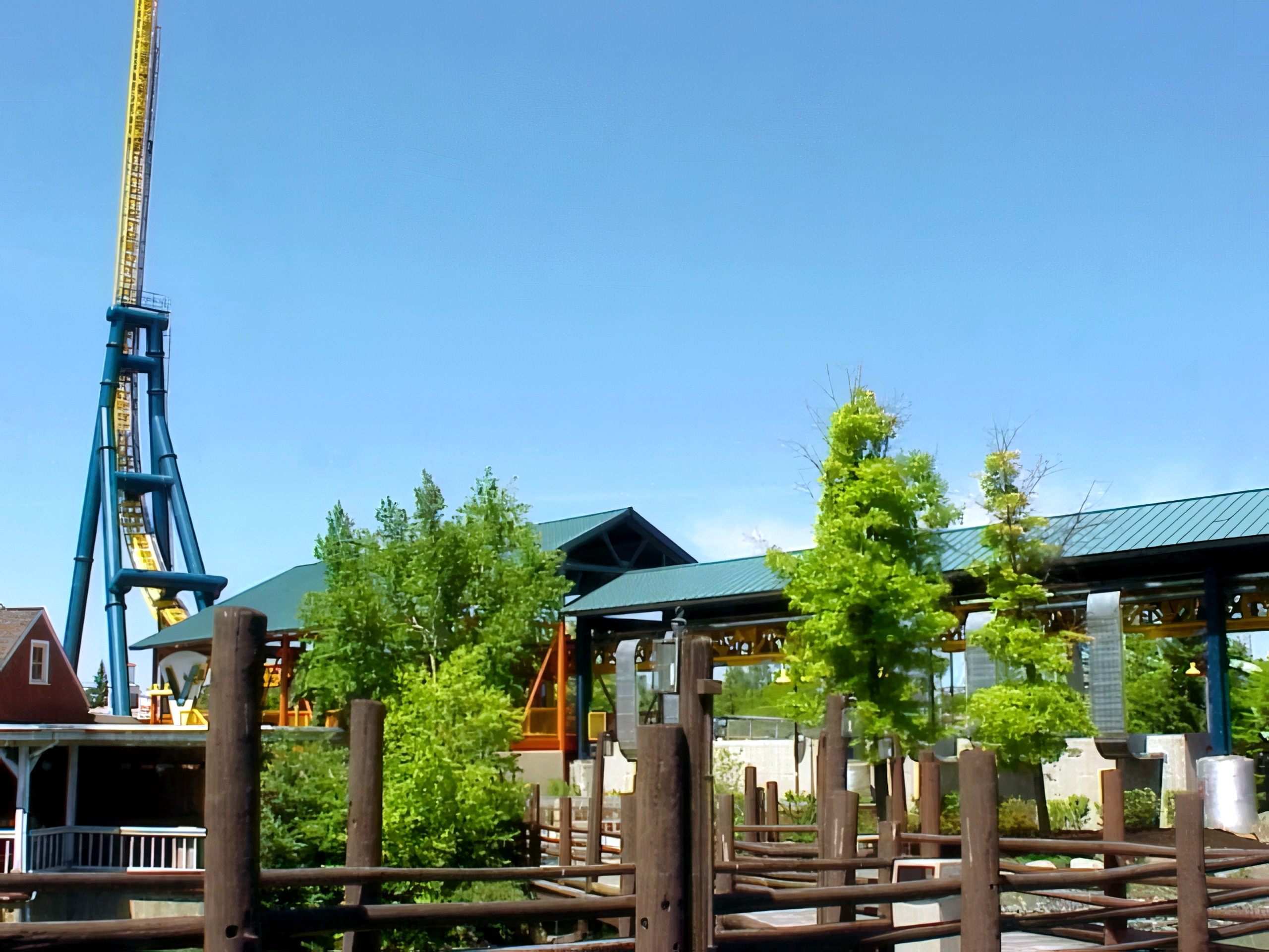 The Vertical Velocity queue rails and station with the spike behind at Six Flags Great America, May 2001