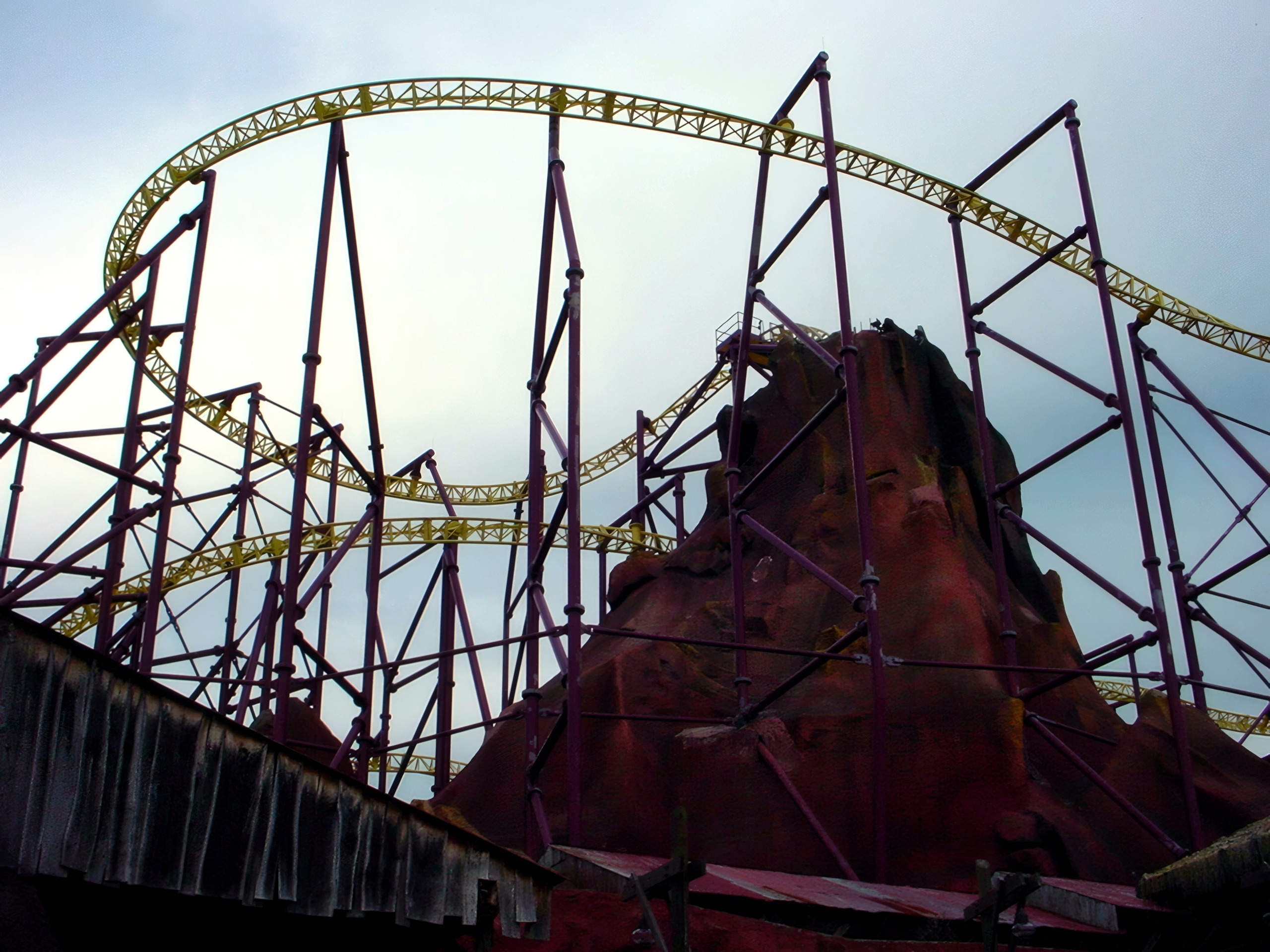 Volcano's yellow track wrapping around the mountain, July 2001