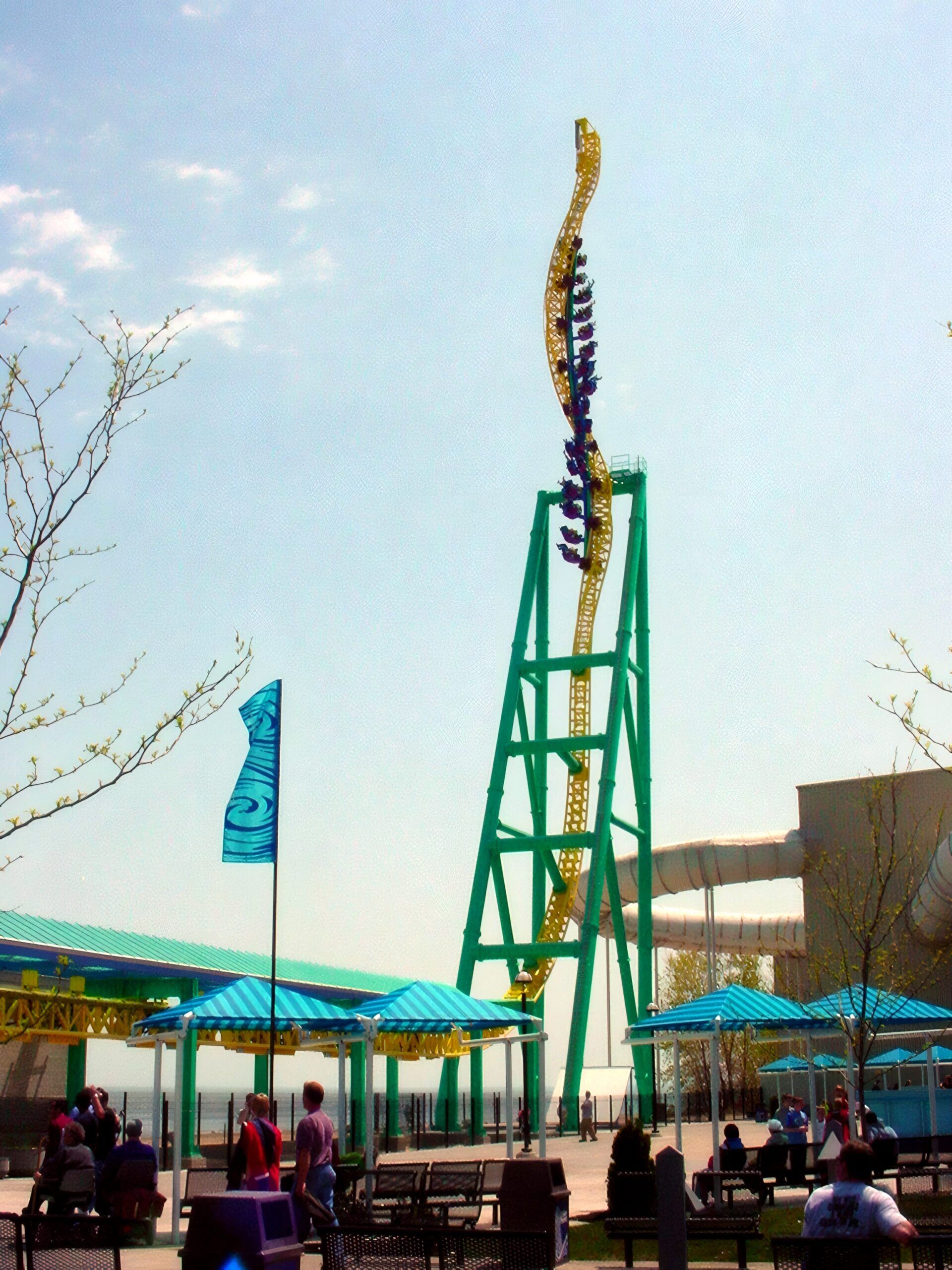 Wicked Twister's spike rising above the beachside midway, May 2002