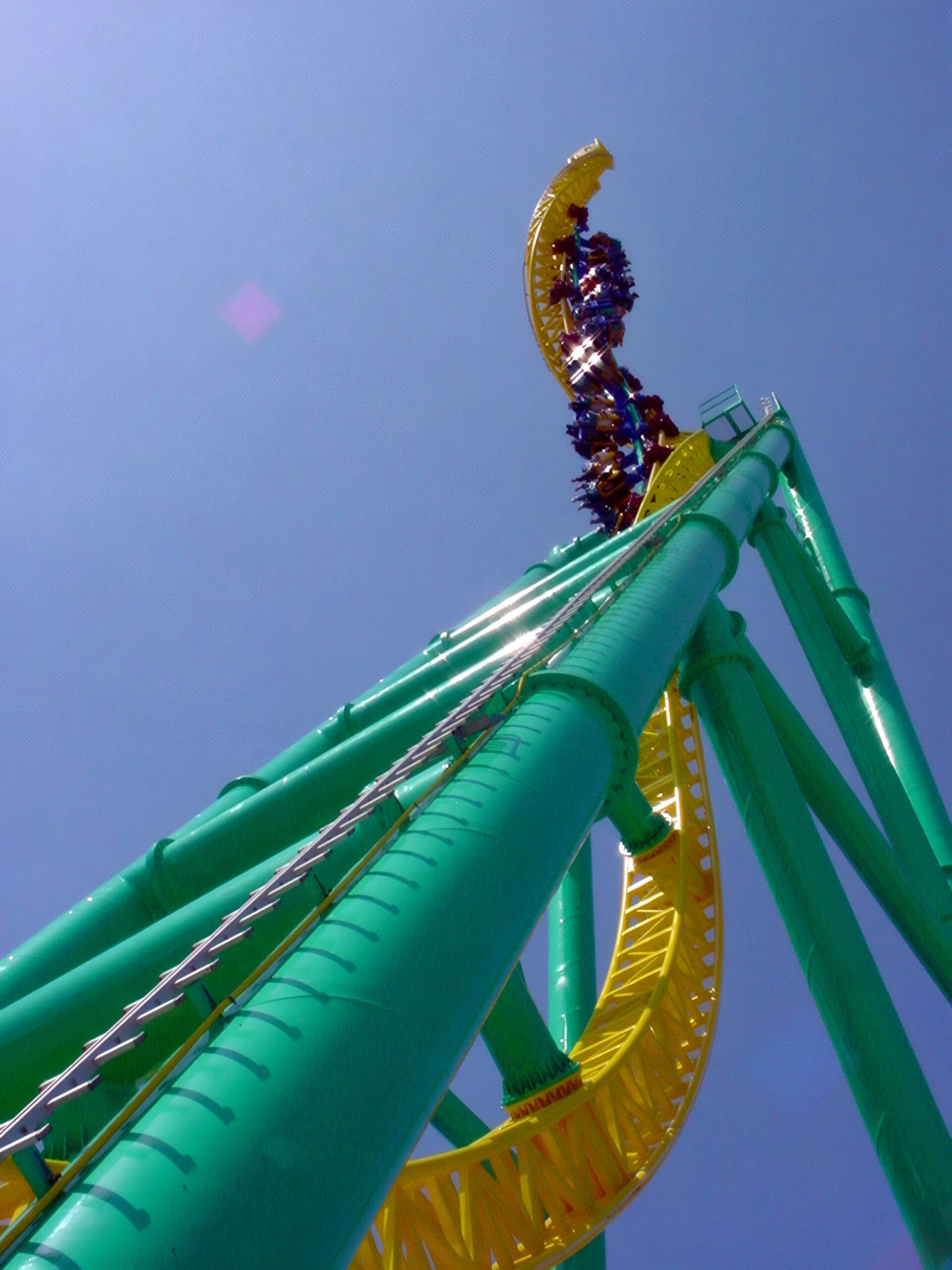 A Wicked Twister train hanging at the top of the twisted front spike, May 2002