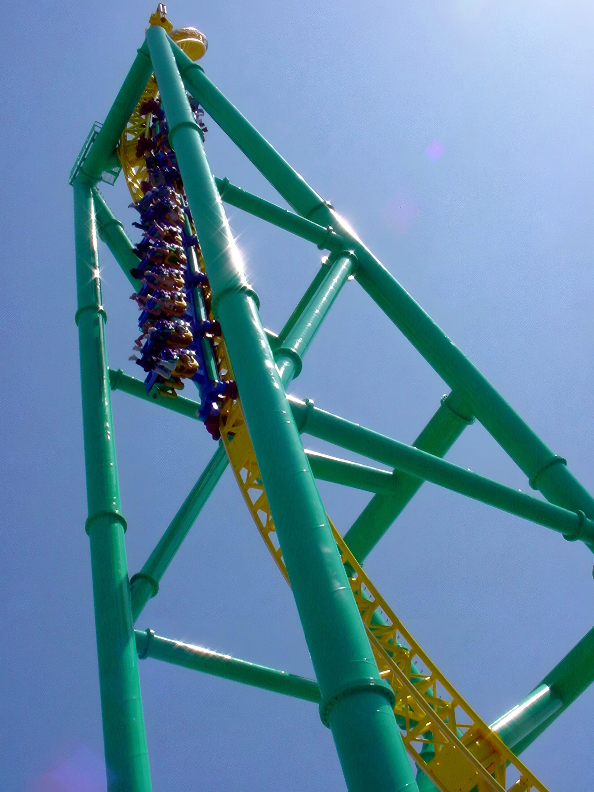 A Wicked Twister train in the twist of the front spike, May 2002