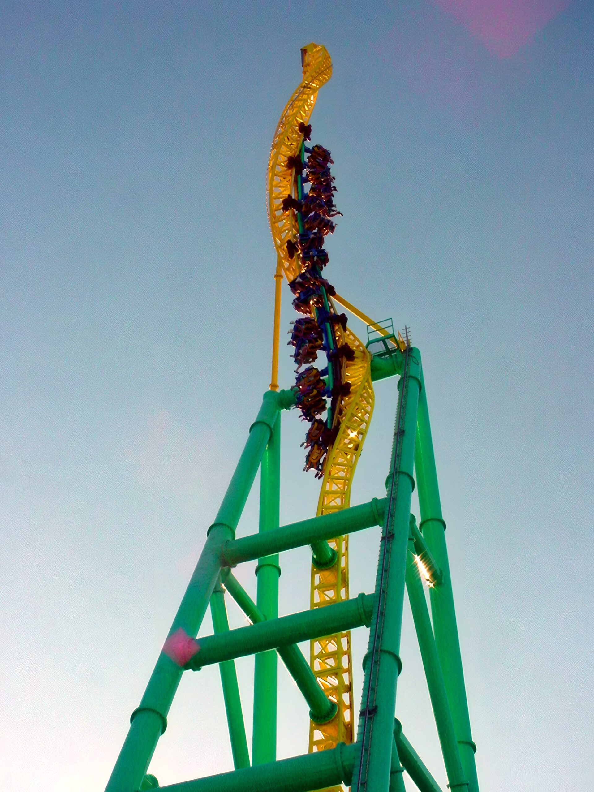 A Wicked Twister train hanging on the twisted spike, July 2003