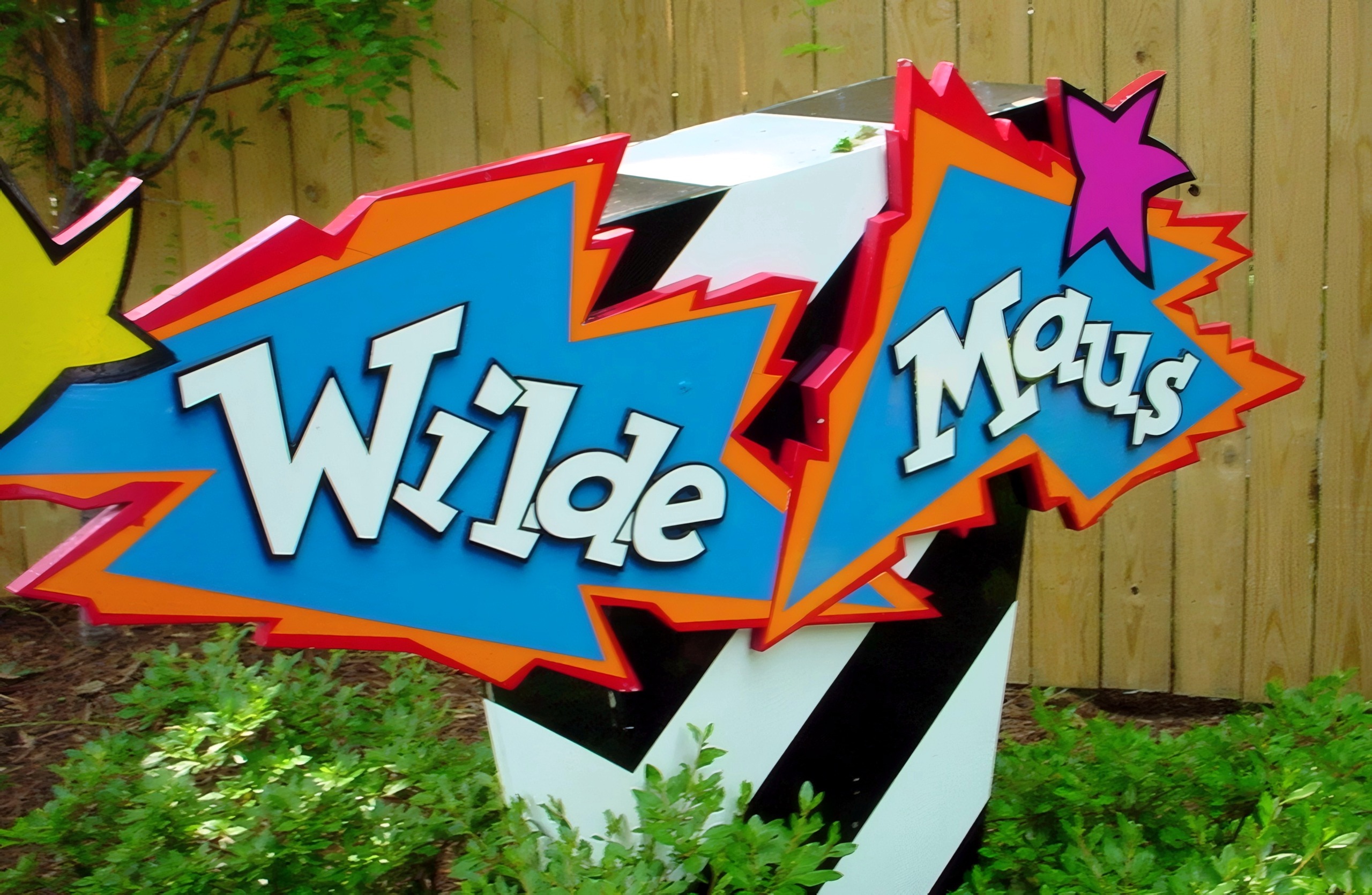 The colorful Wilde Maus entrance sign at Busch Gardens Williamsburg, July 2001
