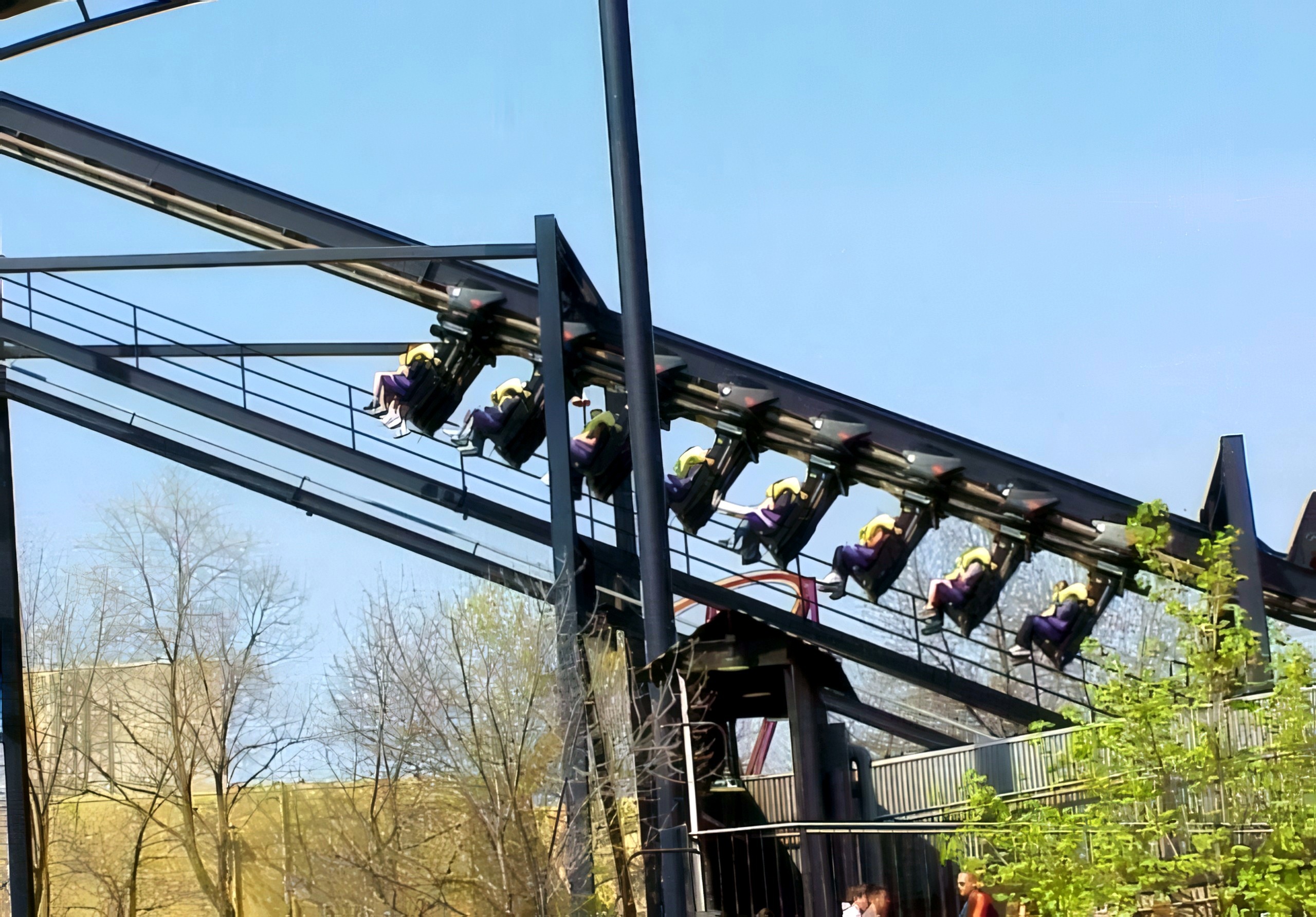 A Batman: The Ride train full of riders climbing the lift hill at Six Flags Great America, 2000