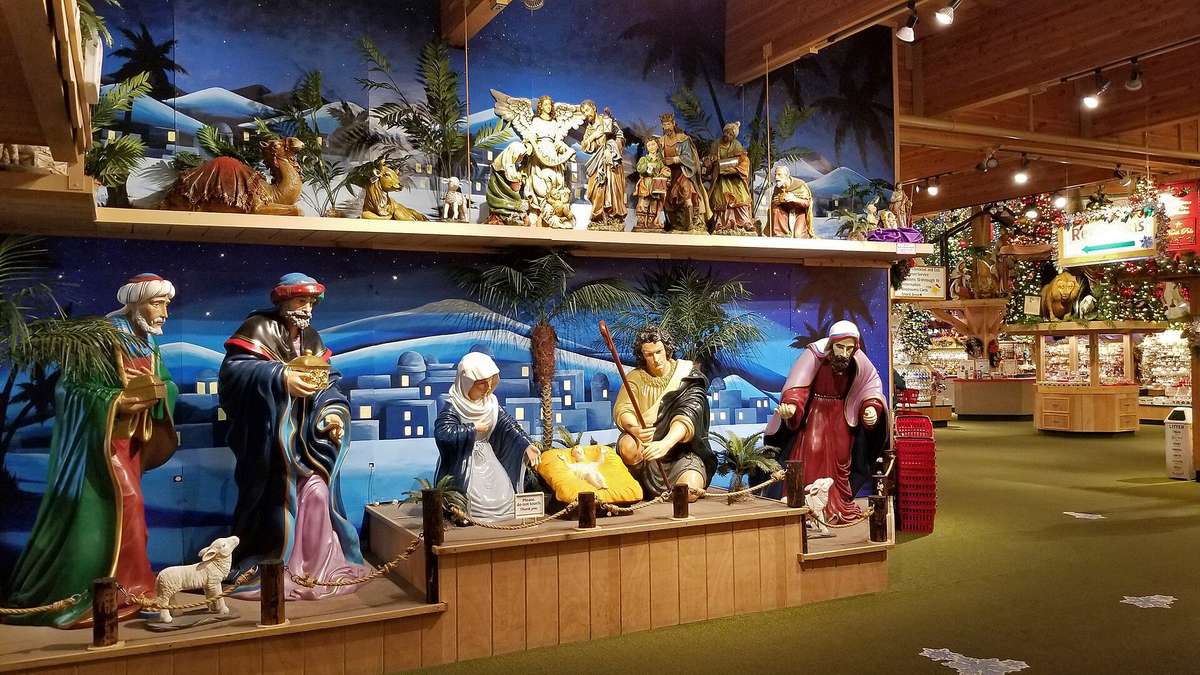 Bronner's Christmas Wonderland
